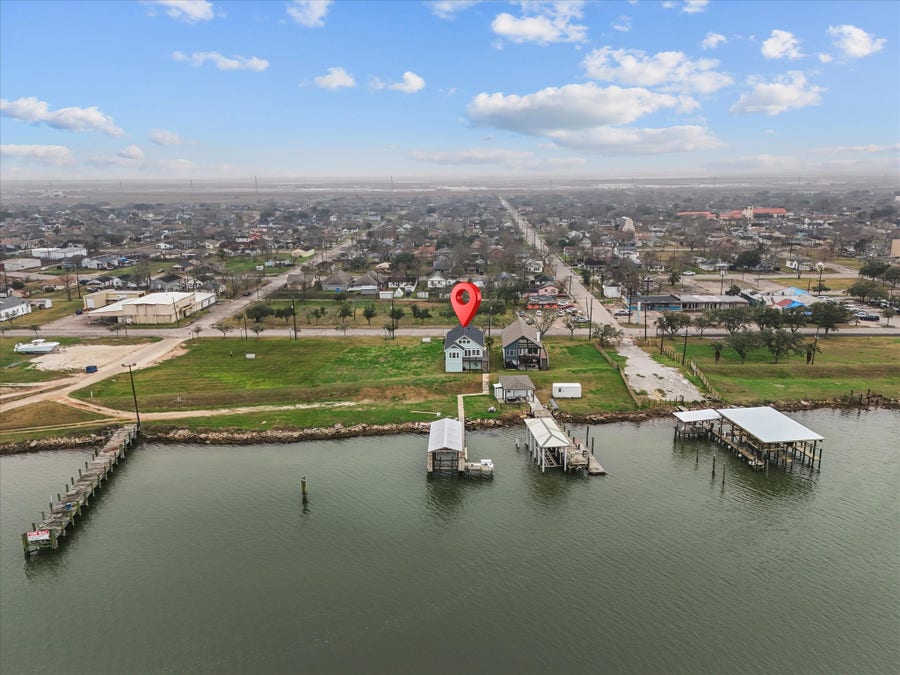 Property photo for 822 W 2nd Street, Freeport, TX