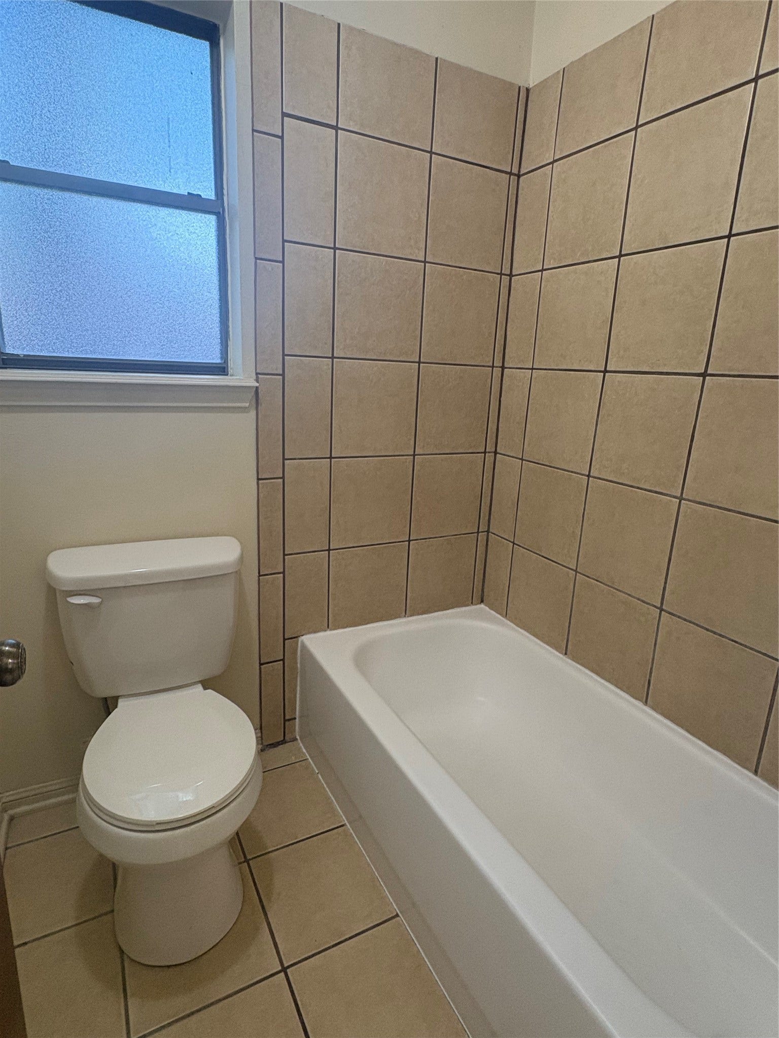 118 Spanish Moss Lane, Lake Jackson, TX 77566 118 Spanish Moss Lane, Lake Jackson, TX 77566