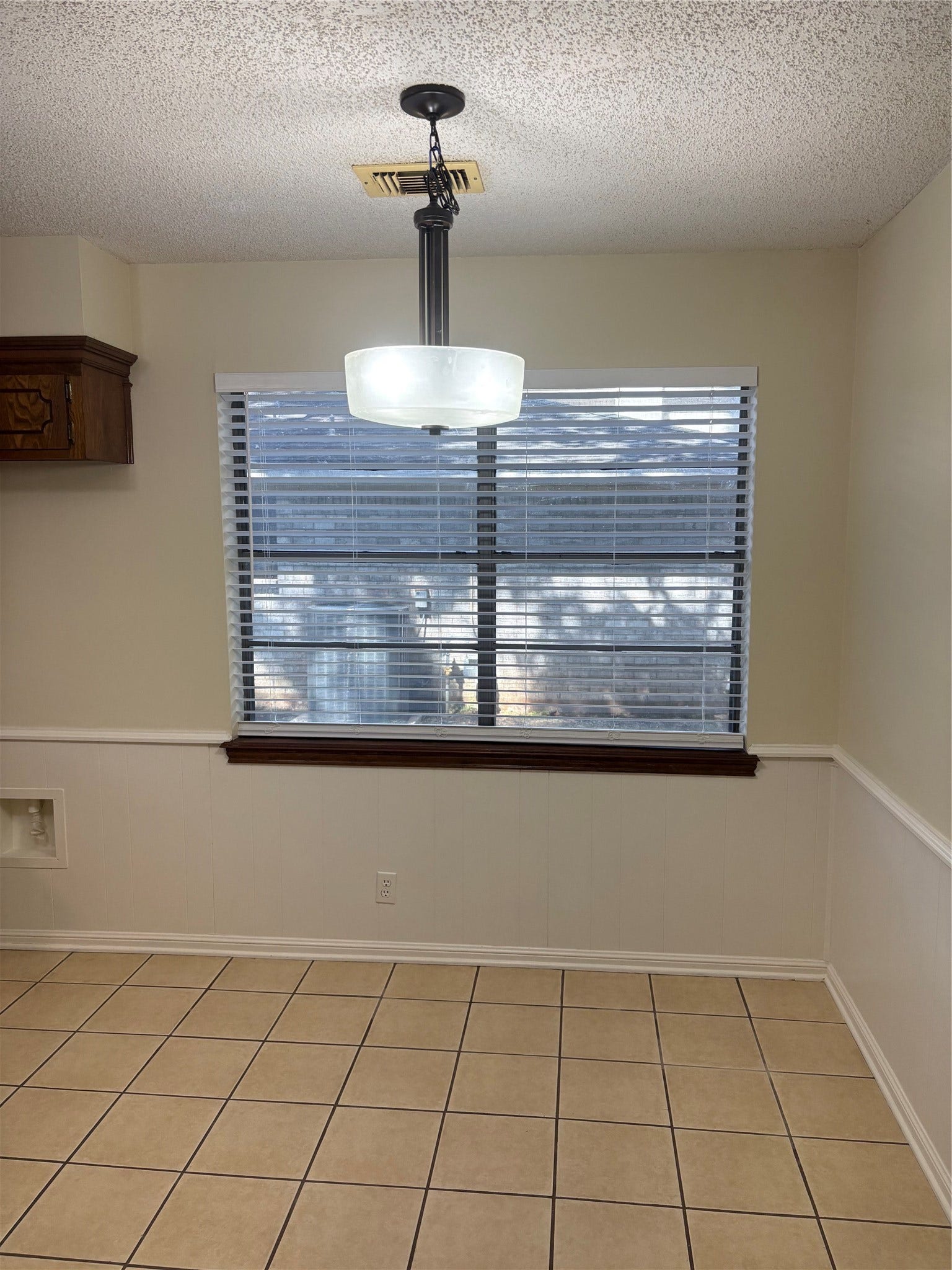 118 Spanish Moss Lane, Lake Jackson, TX 77566 118 Spanish Moss Lane, Lake Jackson, TX 77566
