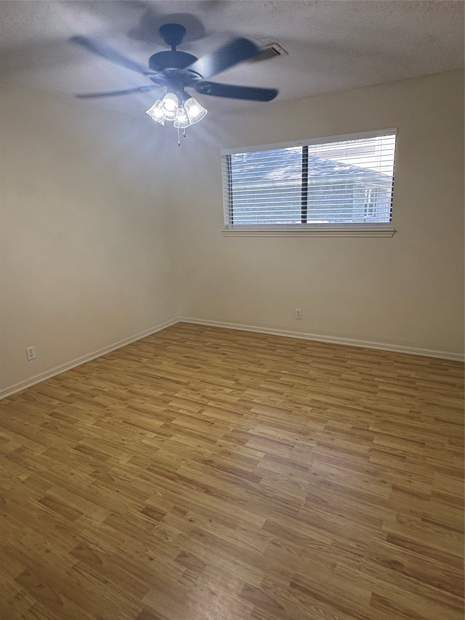 118 Spanish Moss Lane, Lake Jackson, TX 77566 118 Spanish Moss Lane, Lake Jackson, TX 77566