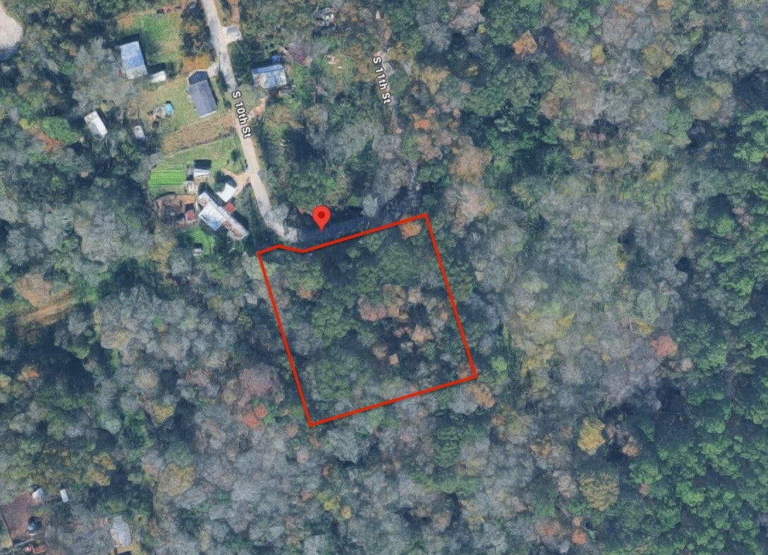 610 South 10th Street, Conroe, TX 77301 Approximate layout. Buyer to verify exact dimensions.