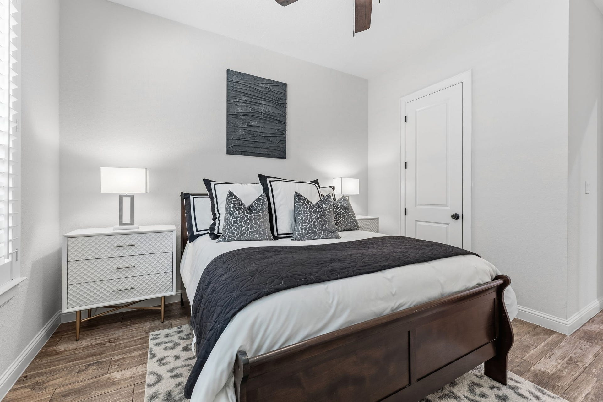 25127 E Tara Plantation Drive E, Tomball, TX 77375 Spacious Secondary Bedroom!