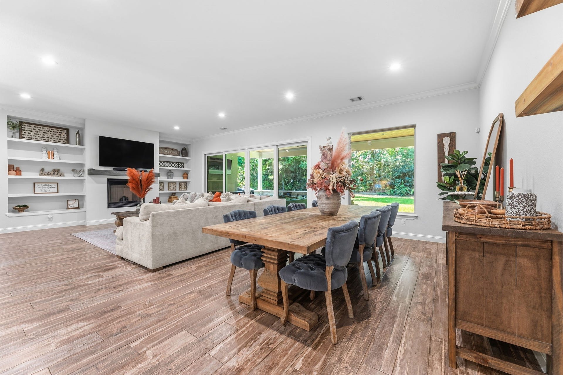 25127 E Tara Plantation Drive E, Tomball, TX 77375 Wood Look Tile Floors through out the home.