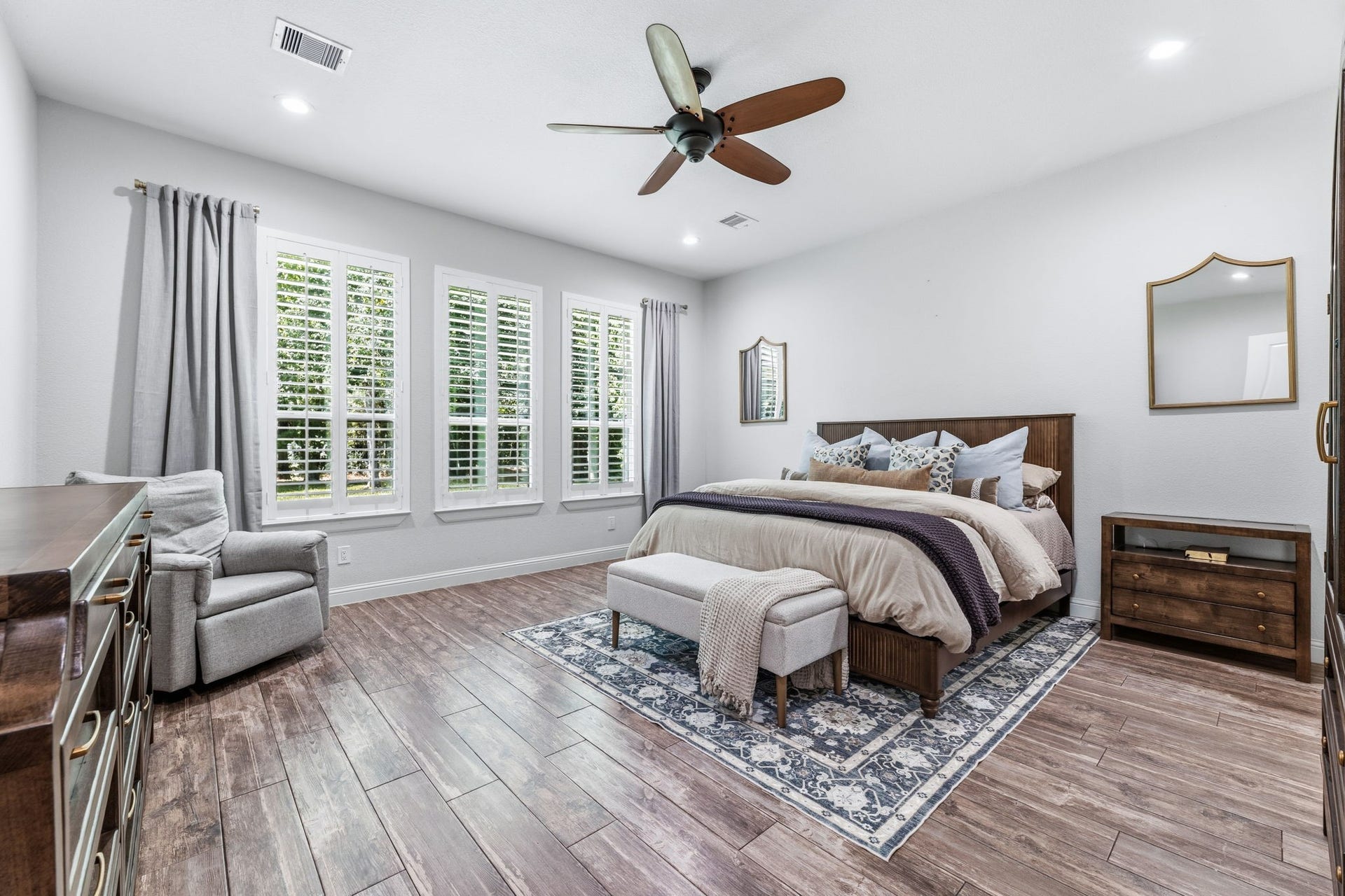 25127 E Tara Plantation Drive E, Tomball, TX 77375 Primary Suite!