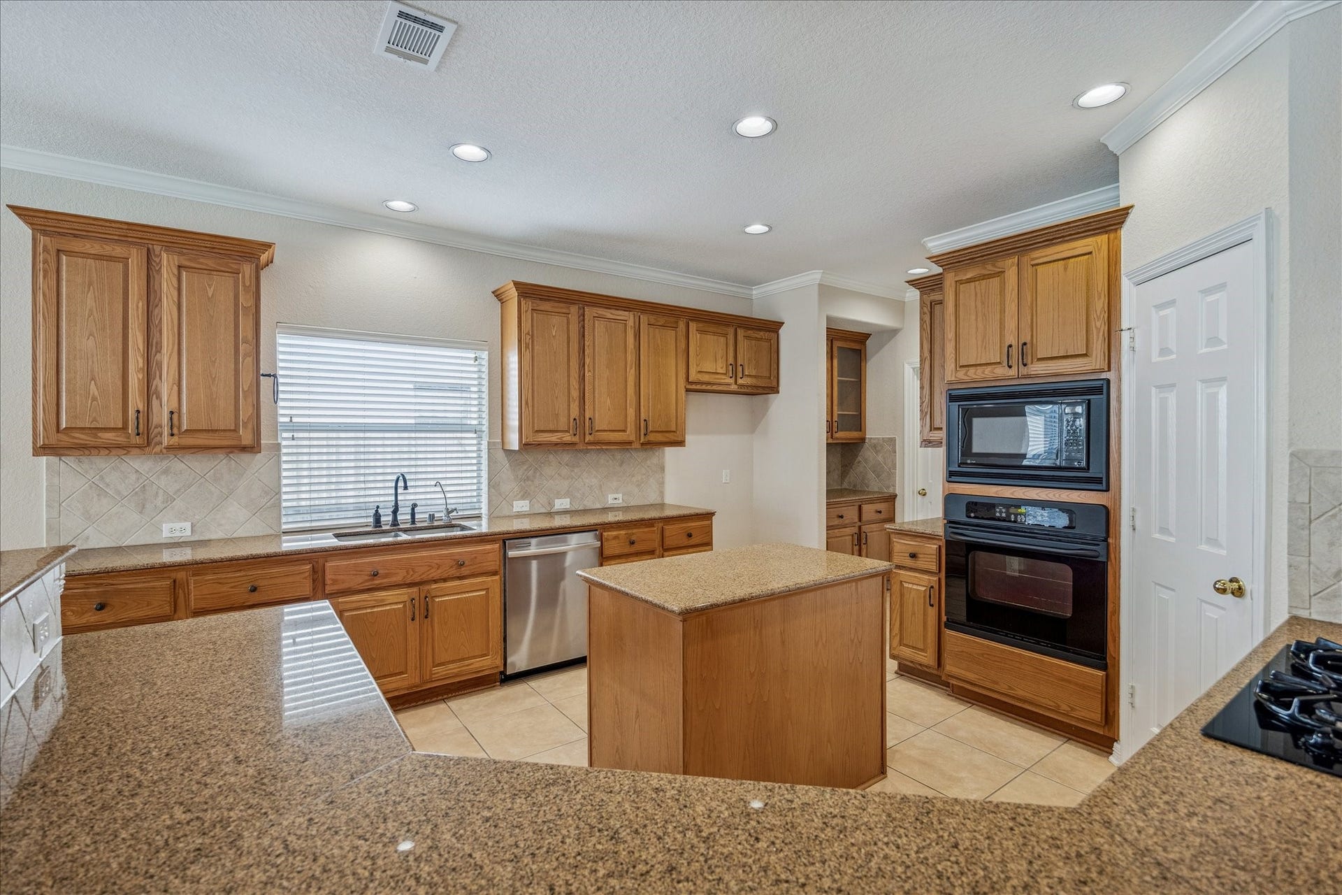 21223 Heartwood Oak Trail, Cypress, TX 77433 21223 Heartwood Oak Trail, Cypress, TX 77433