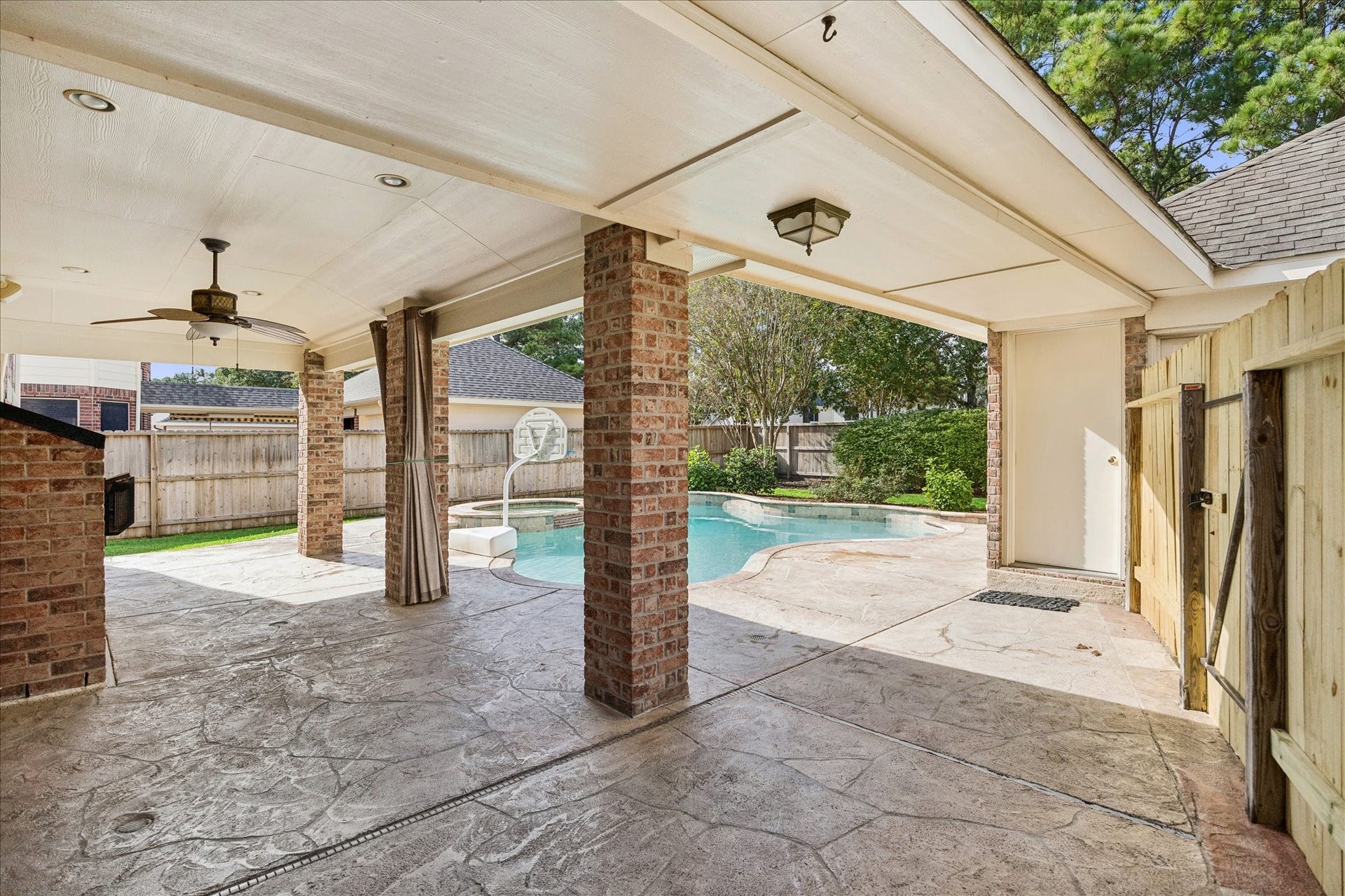 21223 Heartwood Oak Trail, Cypress, TX 77433 21223 Heartwood Oak Trail, Cypress, TX 77433