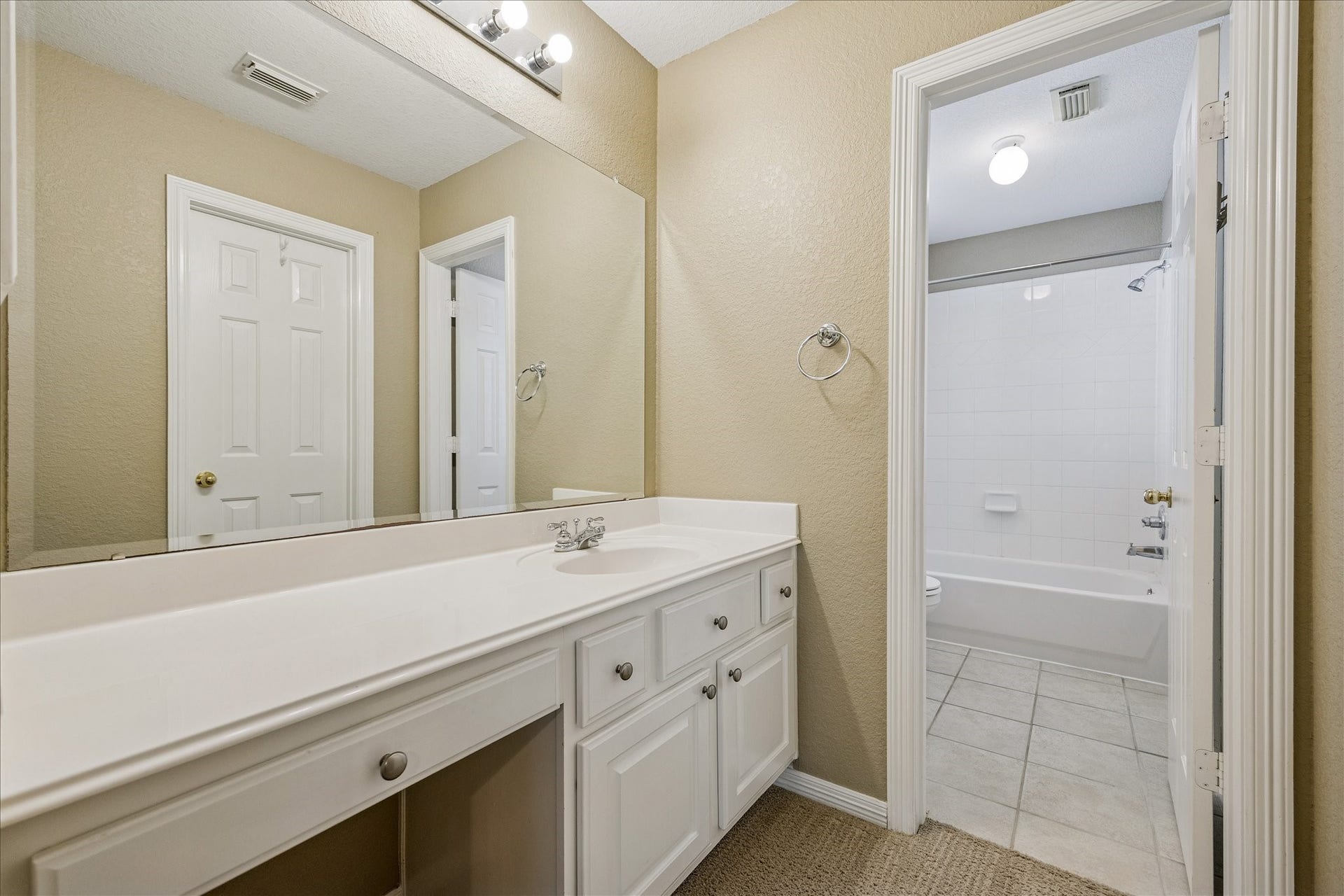 21223 Heartwood Oak Trail, Cypress, TX 77433 21223 Heartwood Oak Trail, Cypress, TX 77433