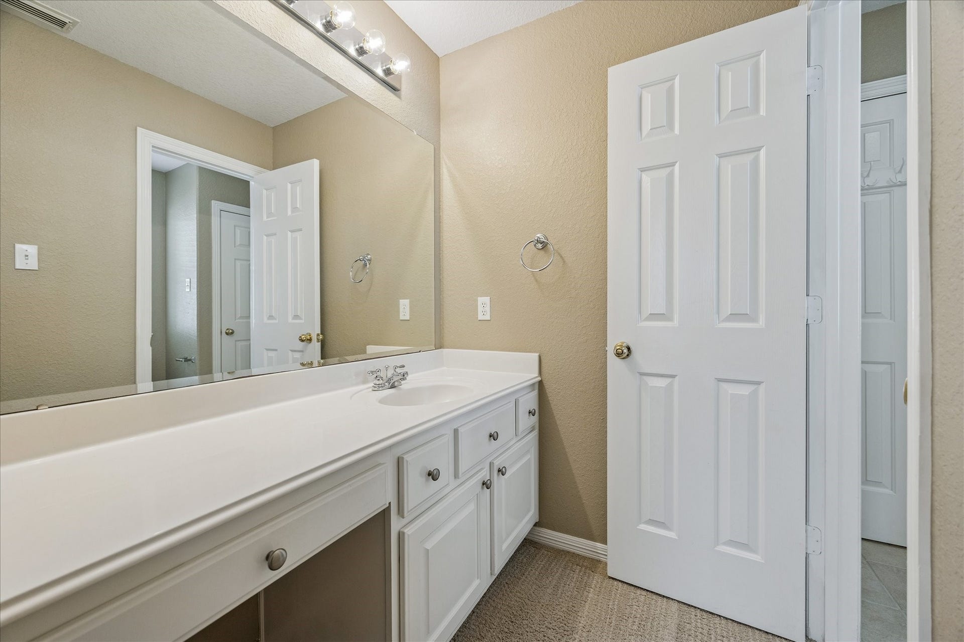 21223 Heartwood Oak Trail, Cypress, TX 77433 21223 Heartwood Oak Trail, Cypress, TX 77433
