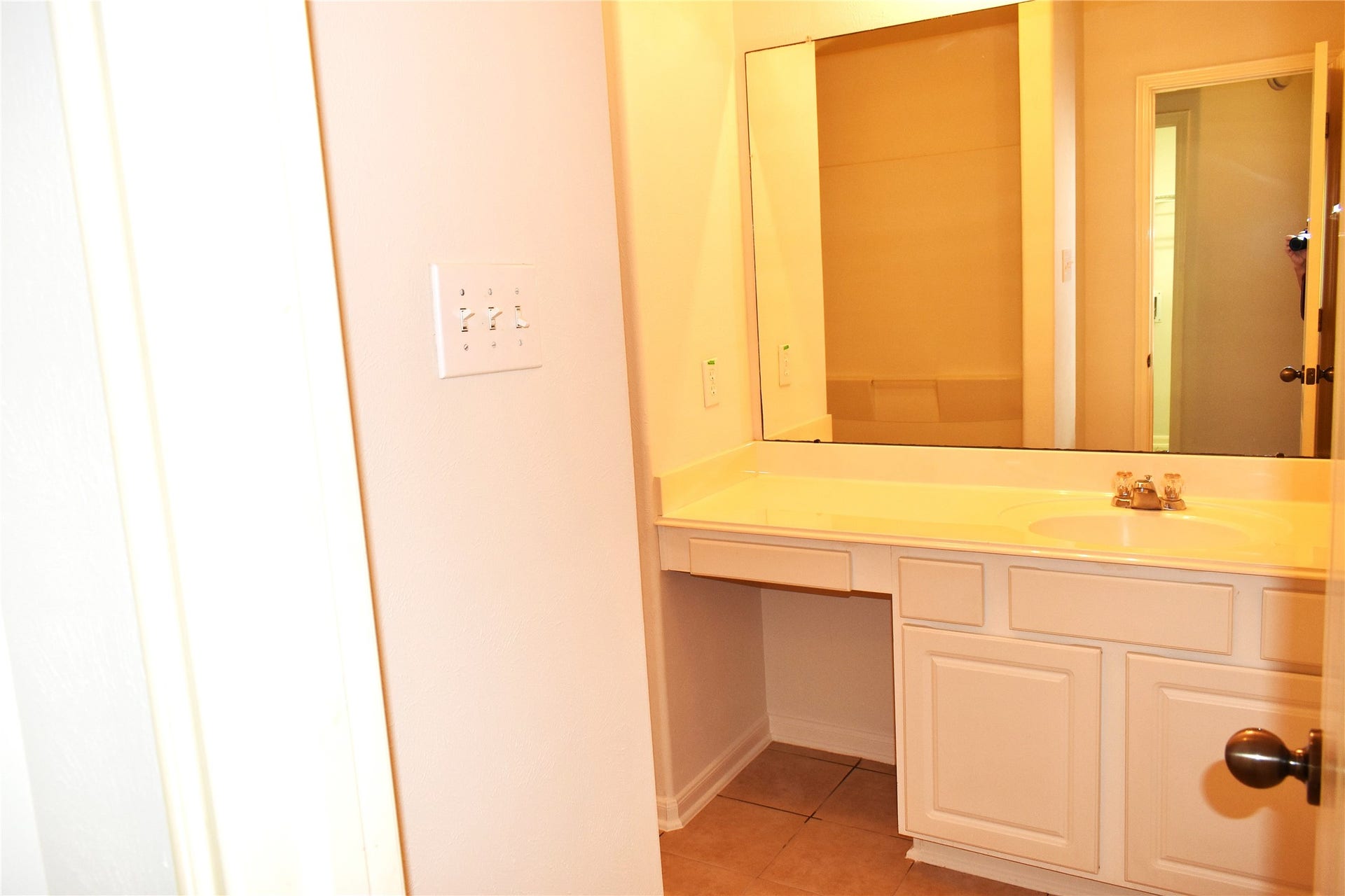 4822 Harbor Glen Lane, Houston, TX 77084 Secondary Bathroom