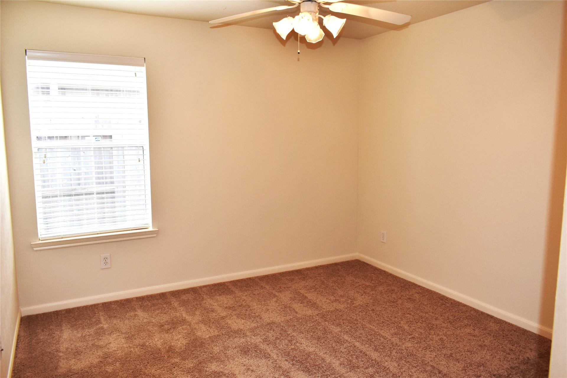 4822 Harbor Glen Lane, Houston, TX 77084 Secondary Bedroom