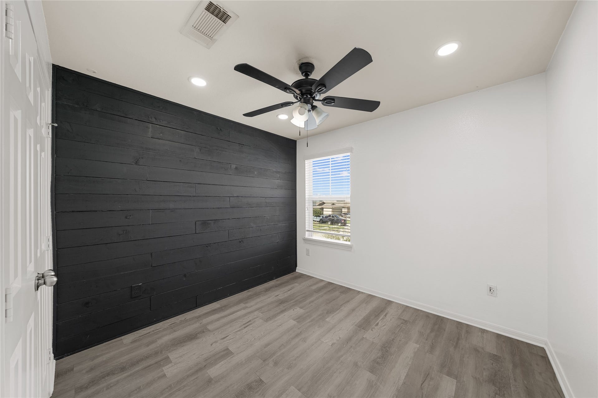 4627 Prairie Chase Drive, Houston, TX 77069 Bedroom 3