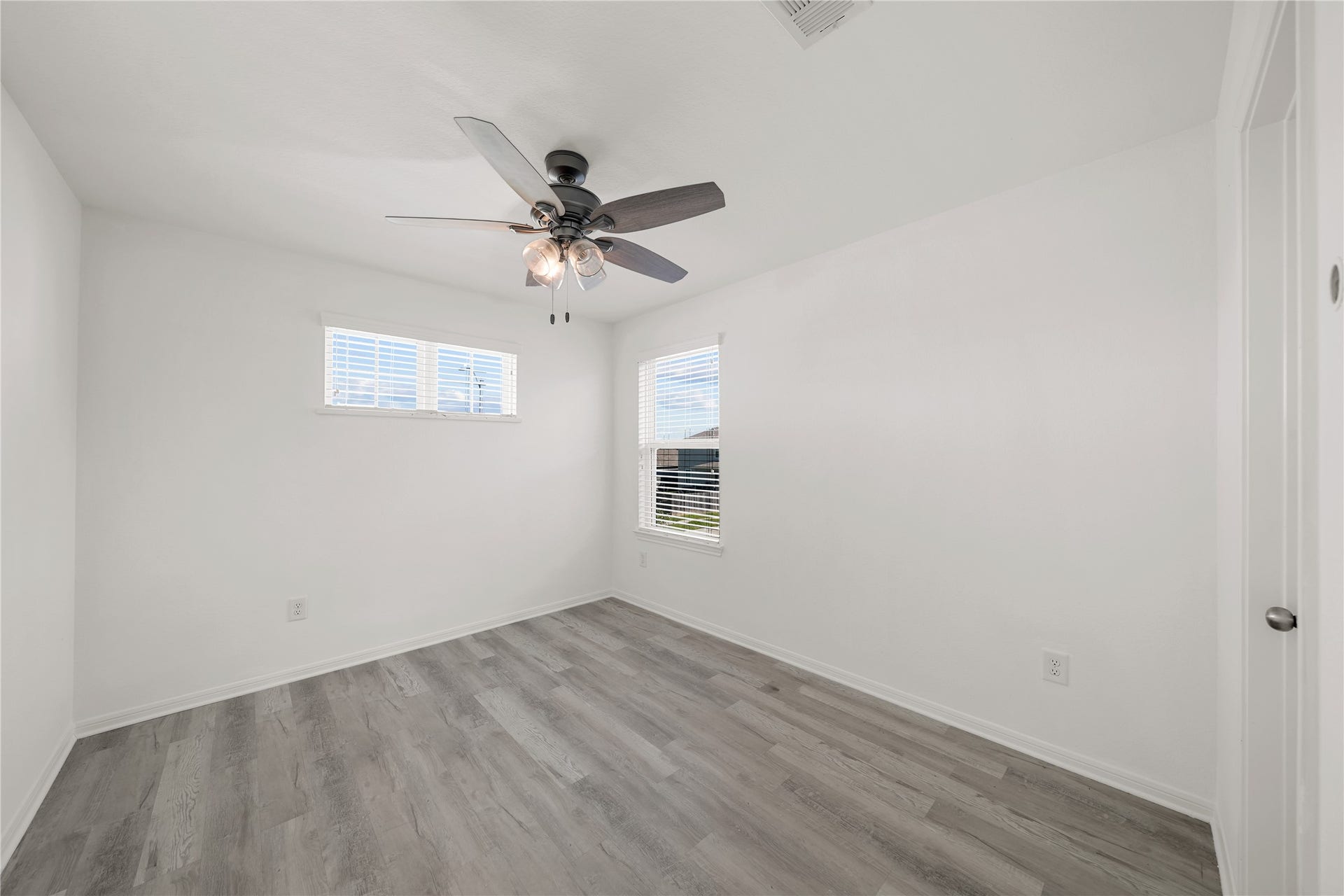 4627 Prairie Chase Drive, Houston, TX 77069 Bedroom 1