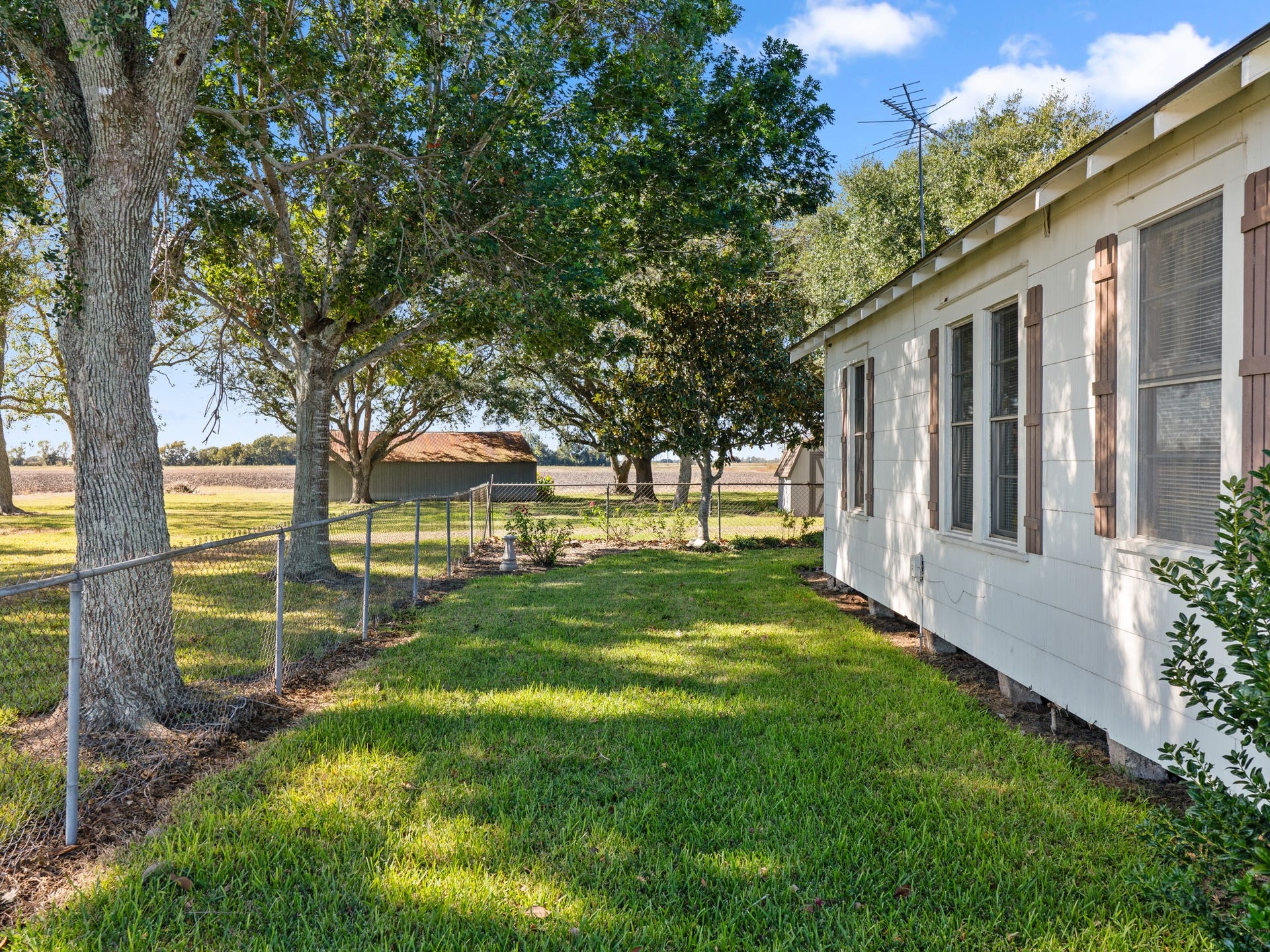14309 Vrlla Road, Guy, TX 77444 14309 Vrlla Road, Guy, TX 77444
