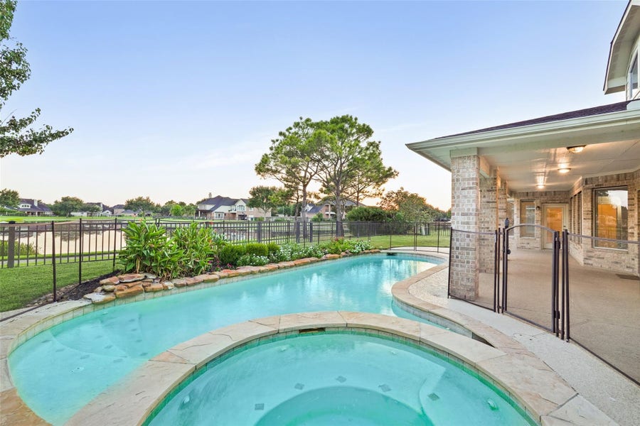 Property photo for 6915 Monarch Lake Lane, Katy, TX