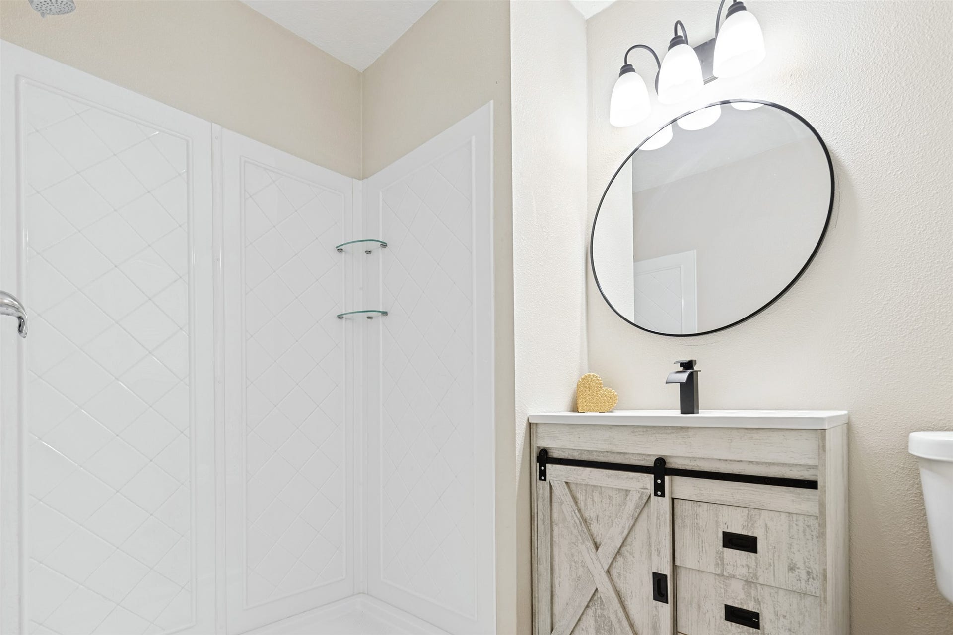 1802 Hartt Street, Baytown, TX 77520 1802 Hartt Street, Baytown, TX 77520
