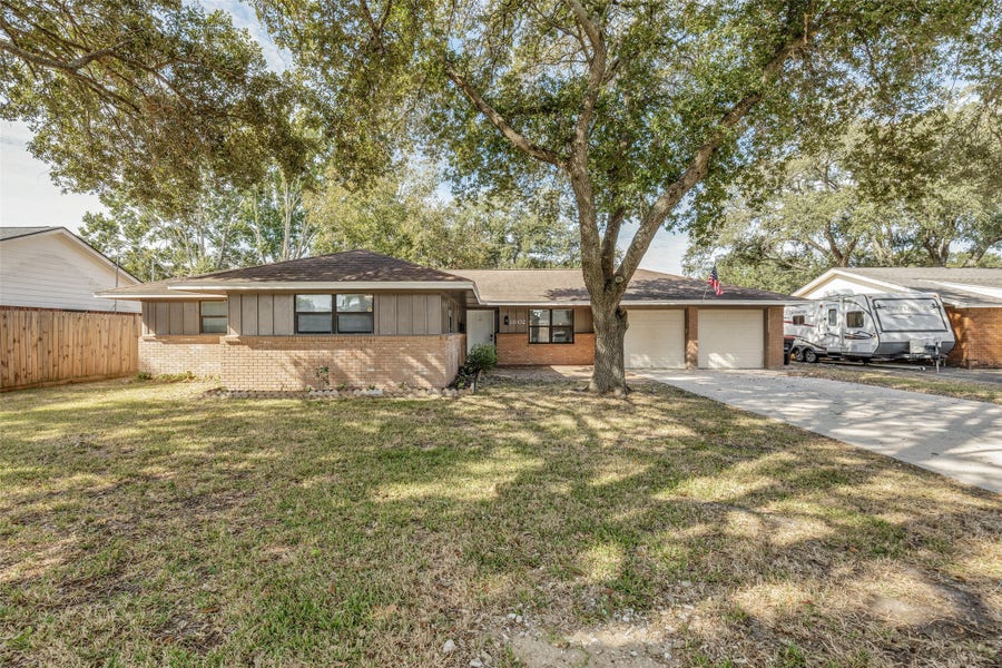 Property photo for 1802 Hartt Street, Baytown, TX