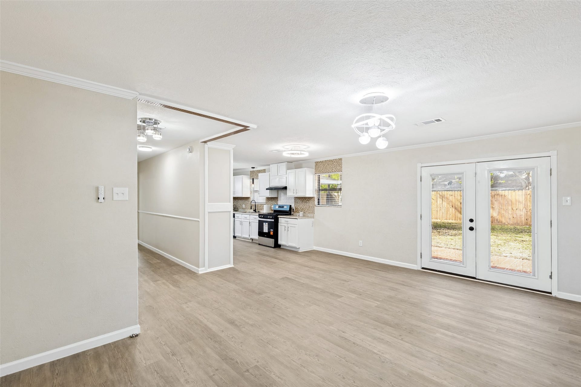 1802 Hartt Street, Baytown, TX 77520 1802 Hartt Street, Baytown, TX 77520