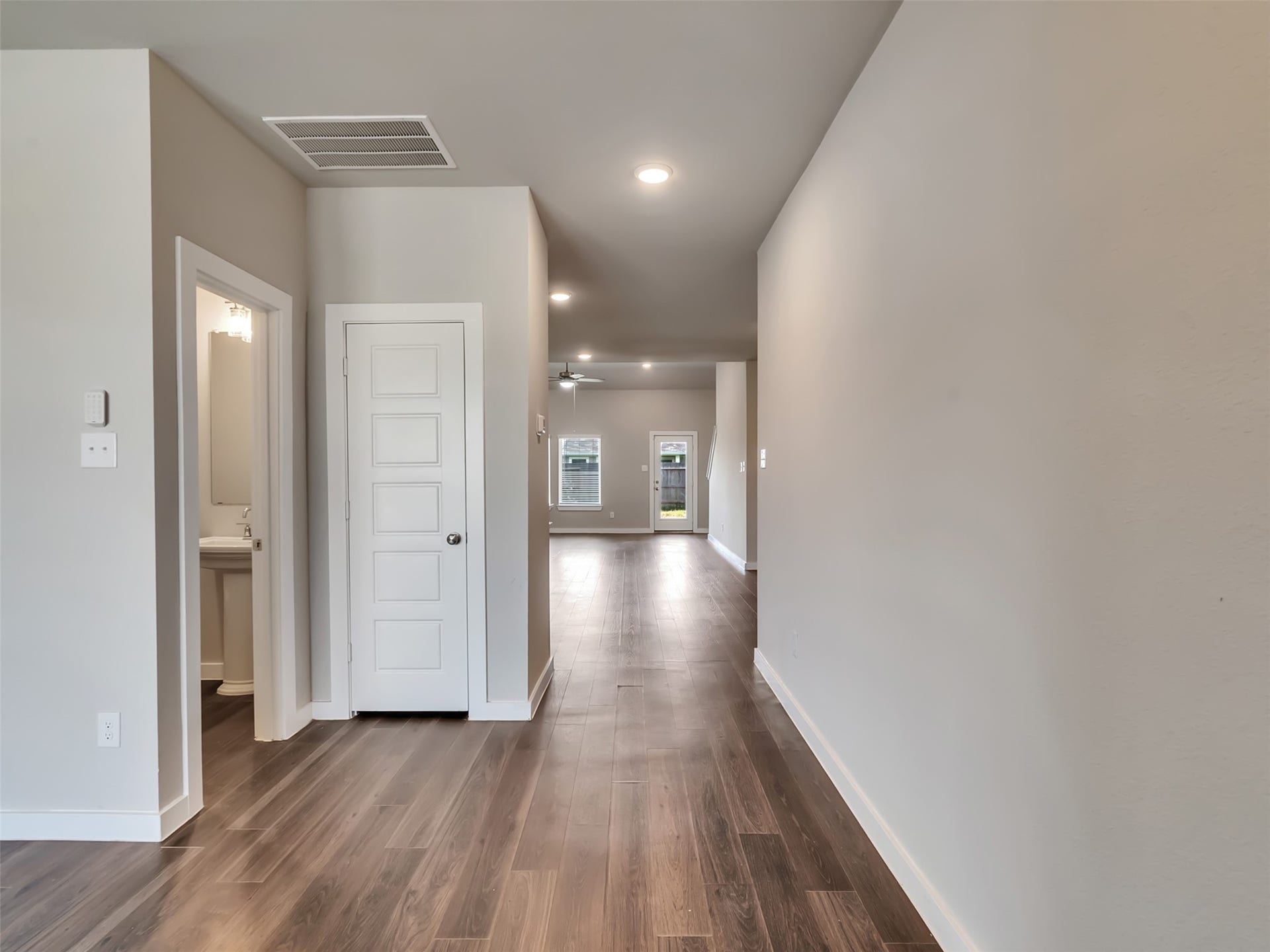 26212 Astral Way, La Marque, TX 77568 26212 Astral Way, La Marque, TX 77568