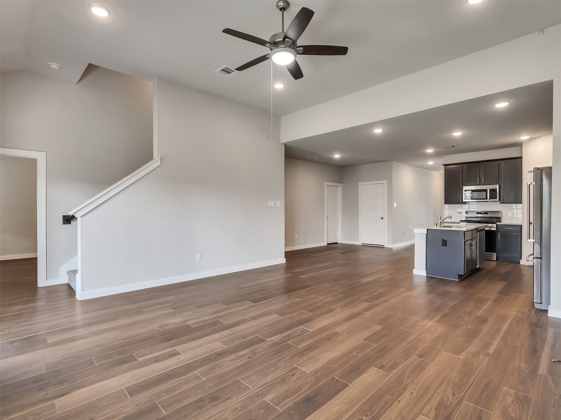 26212 Astral Way, La Marque, TX 77568 26212 Astral Way, La Marque, TX 77568
