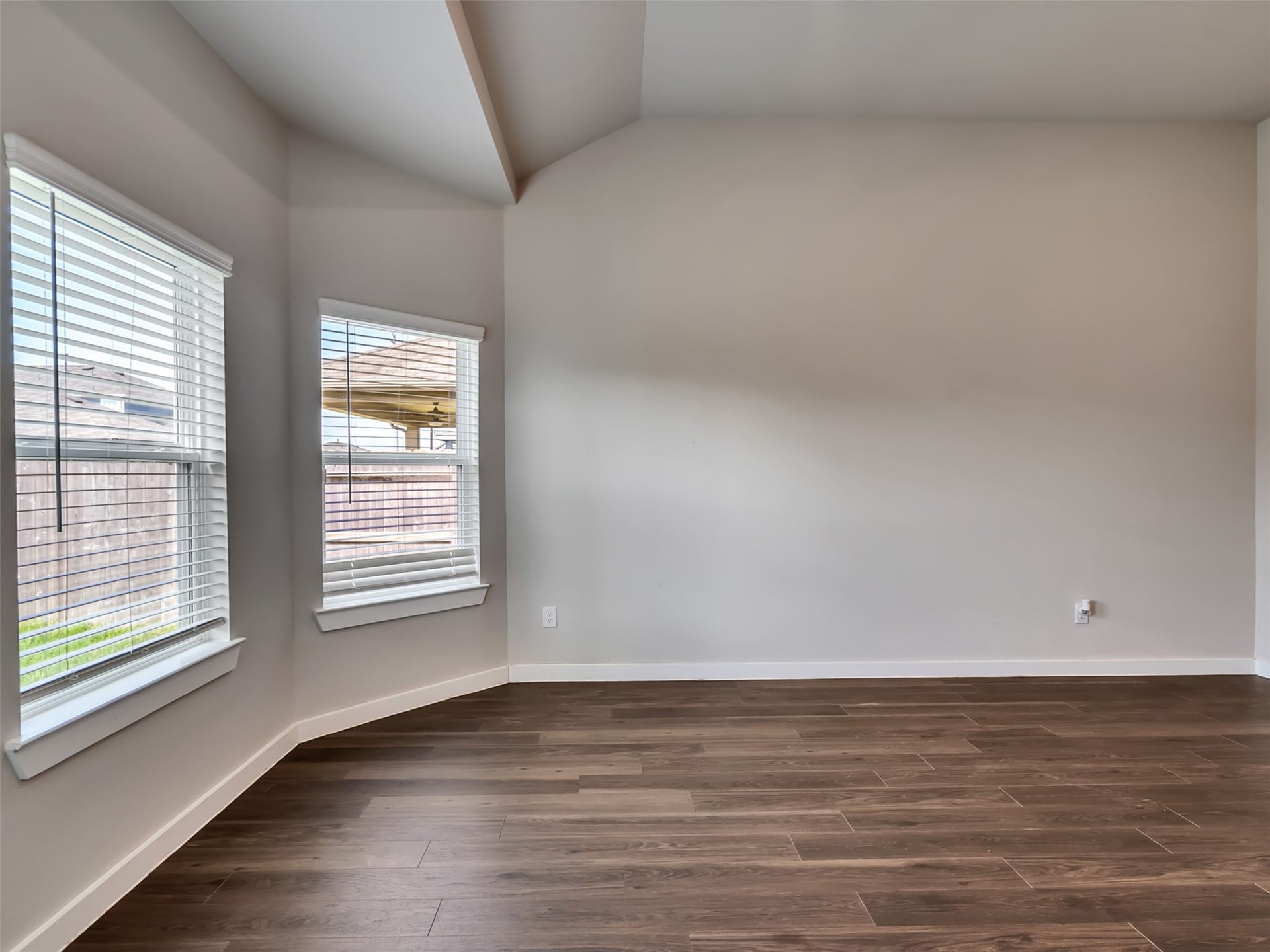 26212 Astral Way, La Marque, TX 77568 26212 Astral Way, La Marque, TX 77568