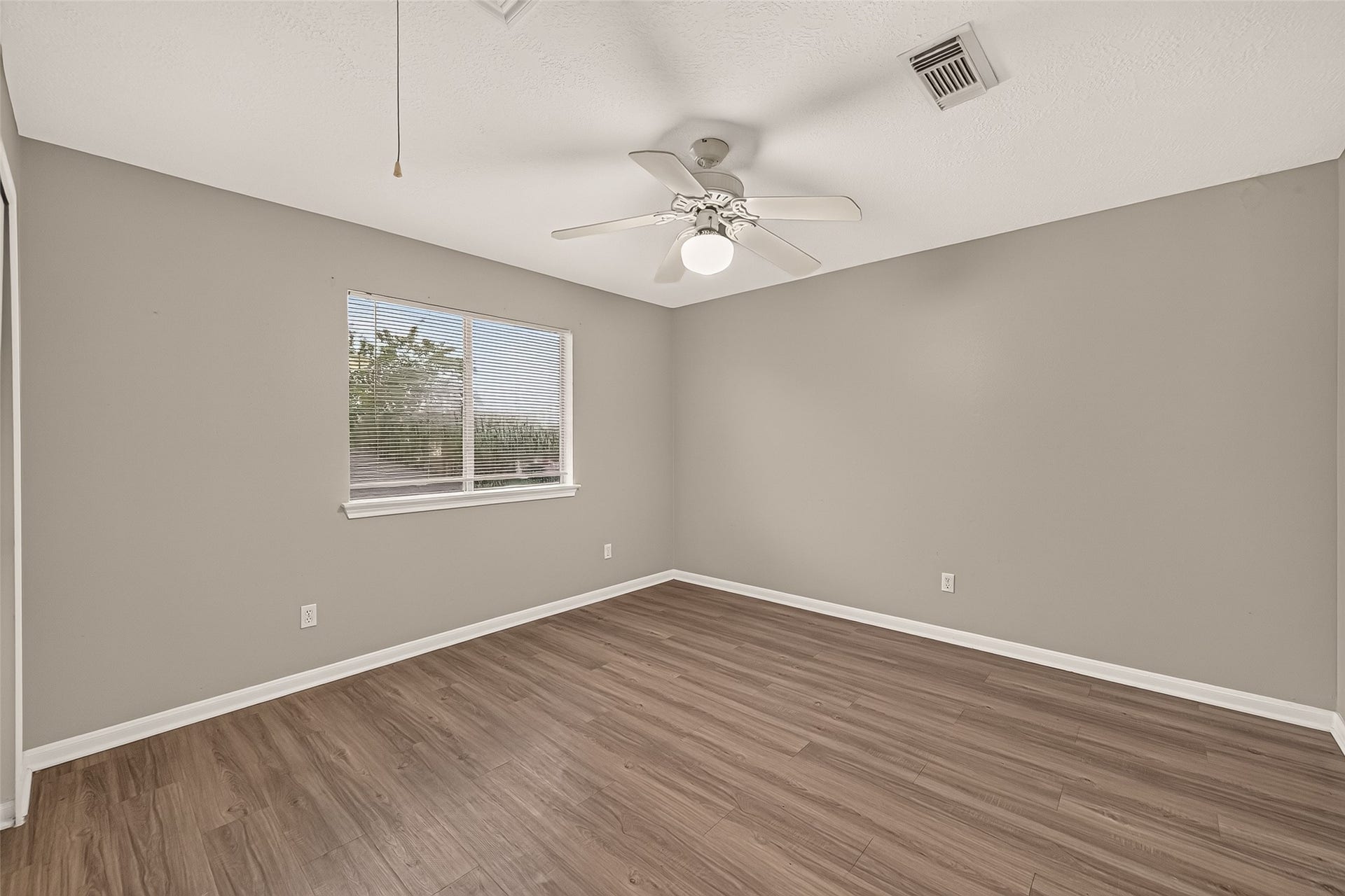 22818 Williamschase Drive, Katy, TX 77449 Spacious second floor bedroom with a window that provides natural light