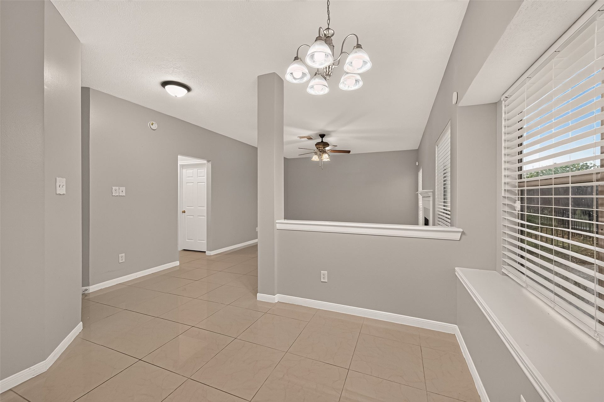 22818 Williamschase Drive, Katy, TX 77449 Dining area.