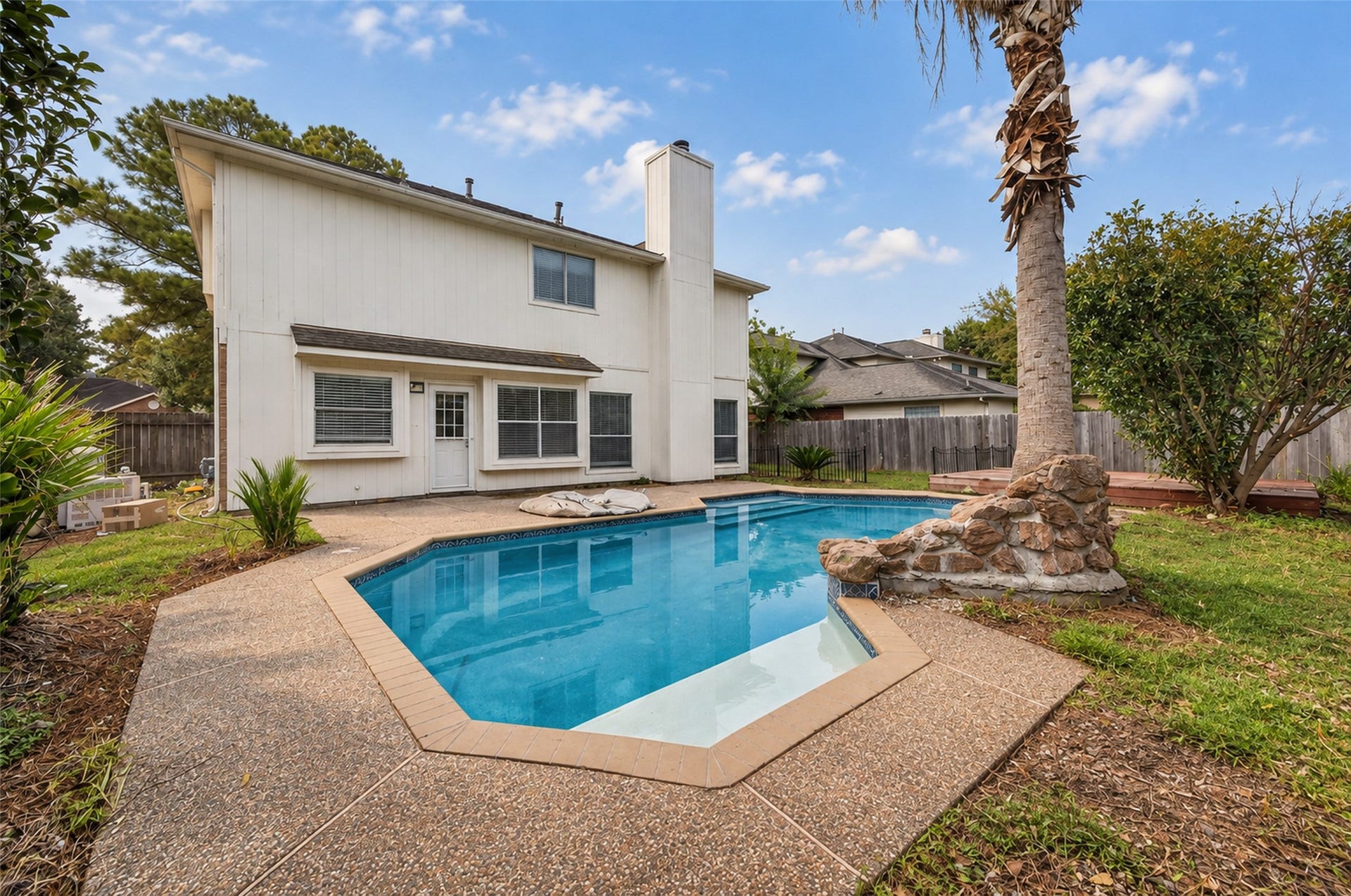 22818 Williamschase Drive, Katy, TX 77449 Relax by the pool