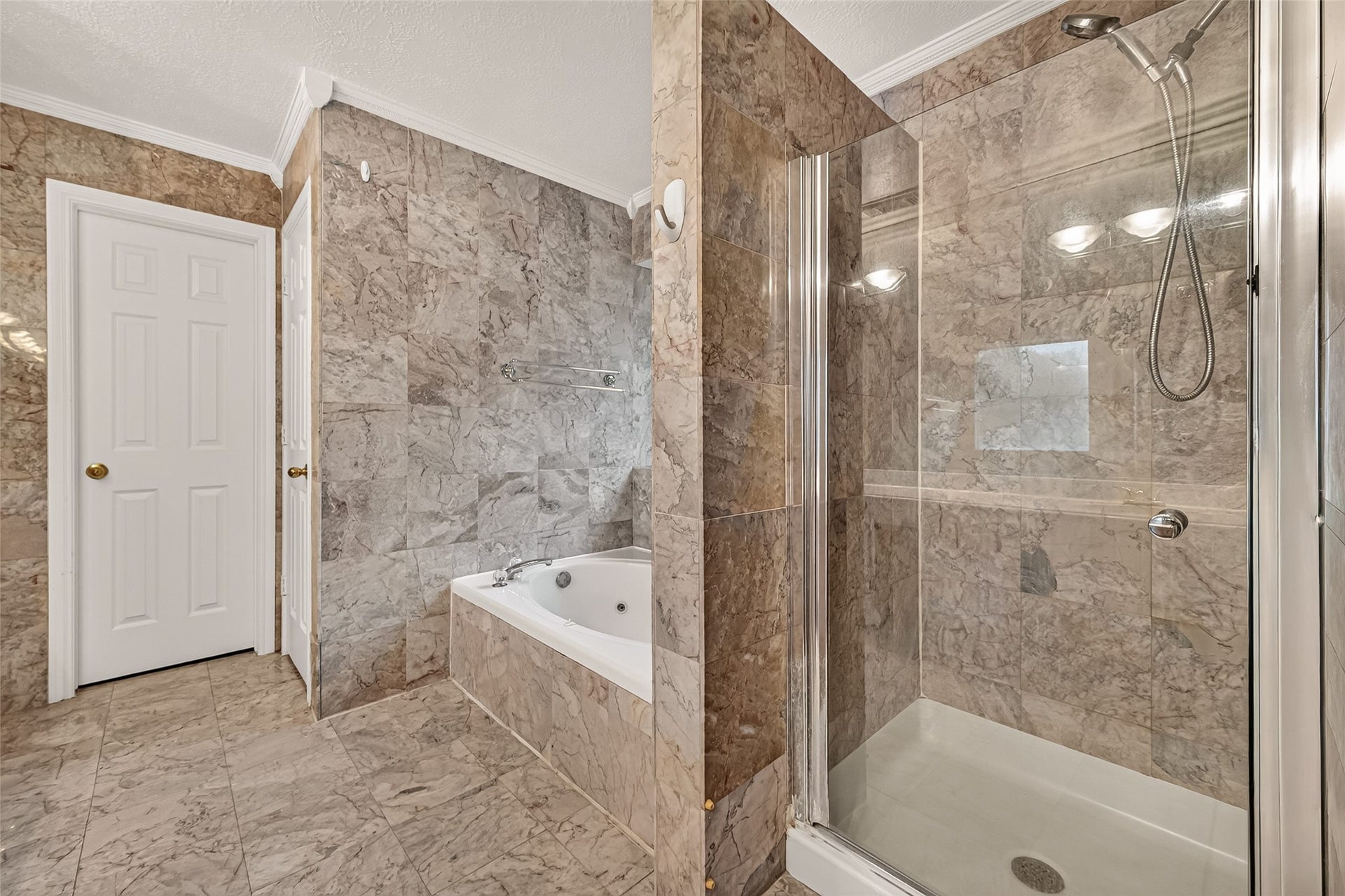 22818 Williamschase Drive, Katy, TX 77449 The Jacuzzi tub and shower in the primary bedroom
