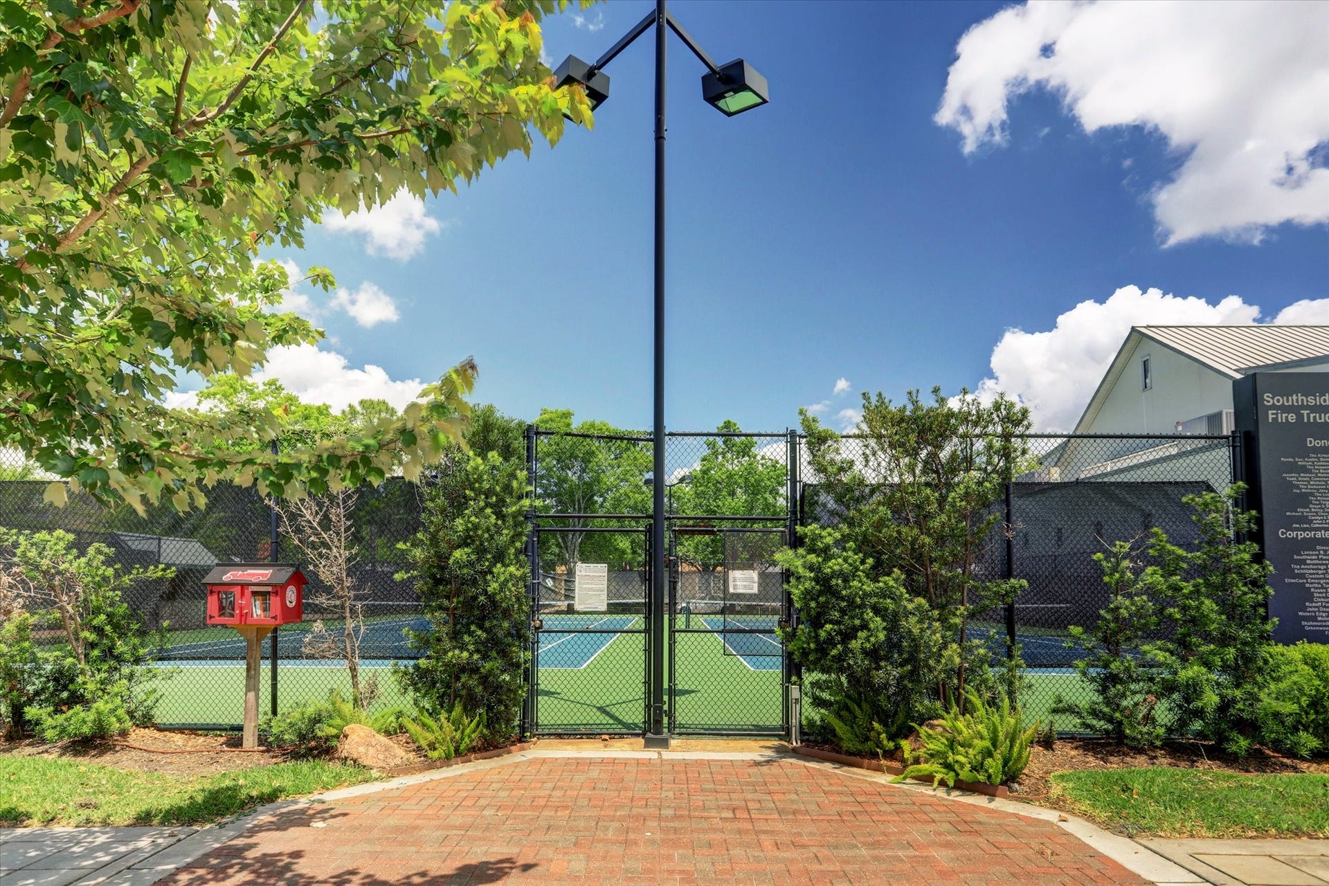 41 Crain Square Boulevard, Houston, TX 77025 41 Crain Square Boulevard, Houston, TX 77025