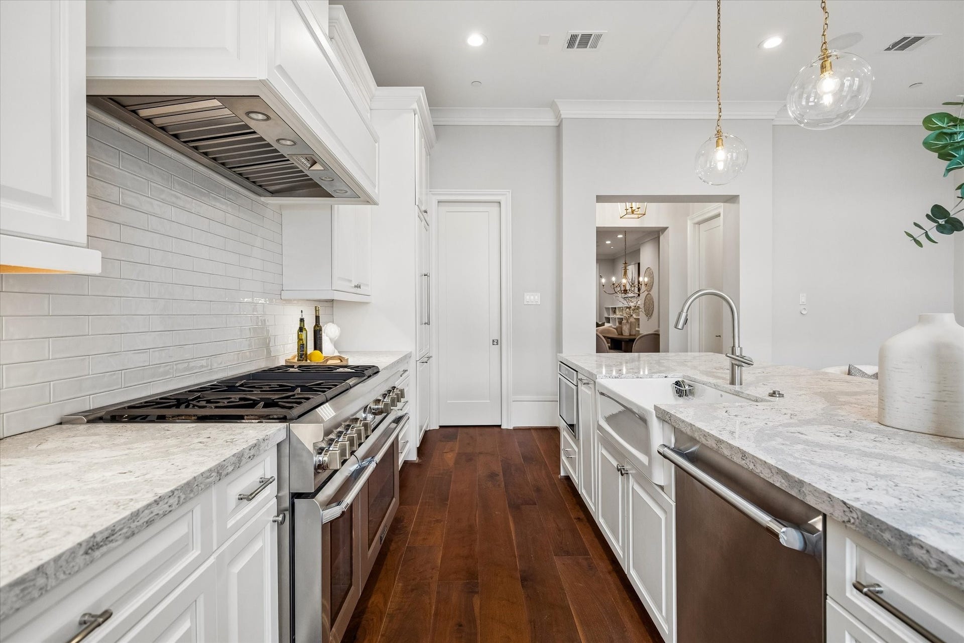 41 Crain Square Boulevard, Houston, TX 77025 41 Crain Square Boulevard, Houston, TX 77025