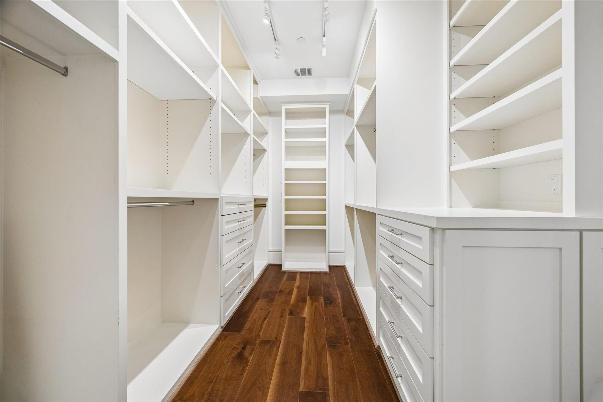 41 Crain Square Boulevard, Houston, TX 77025 41 Crain Square Boulevard, Houston, TX 77025