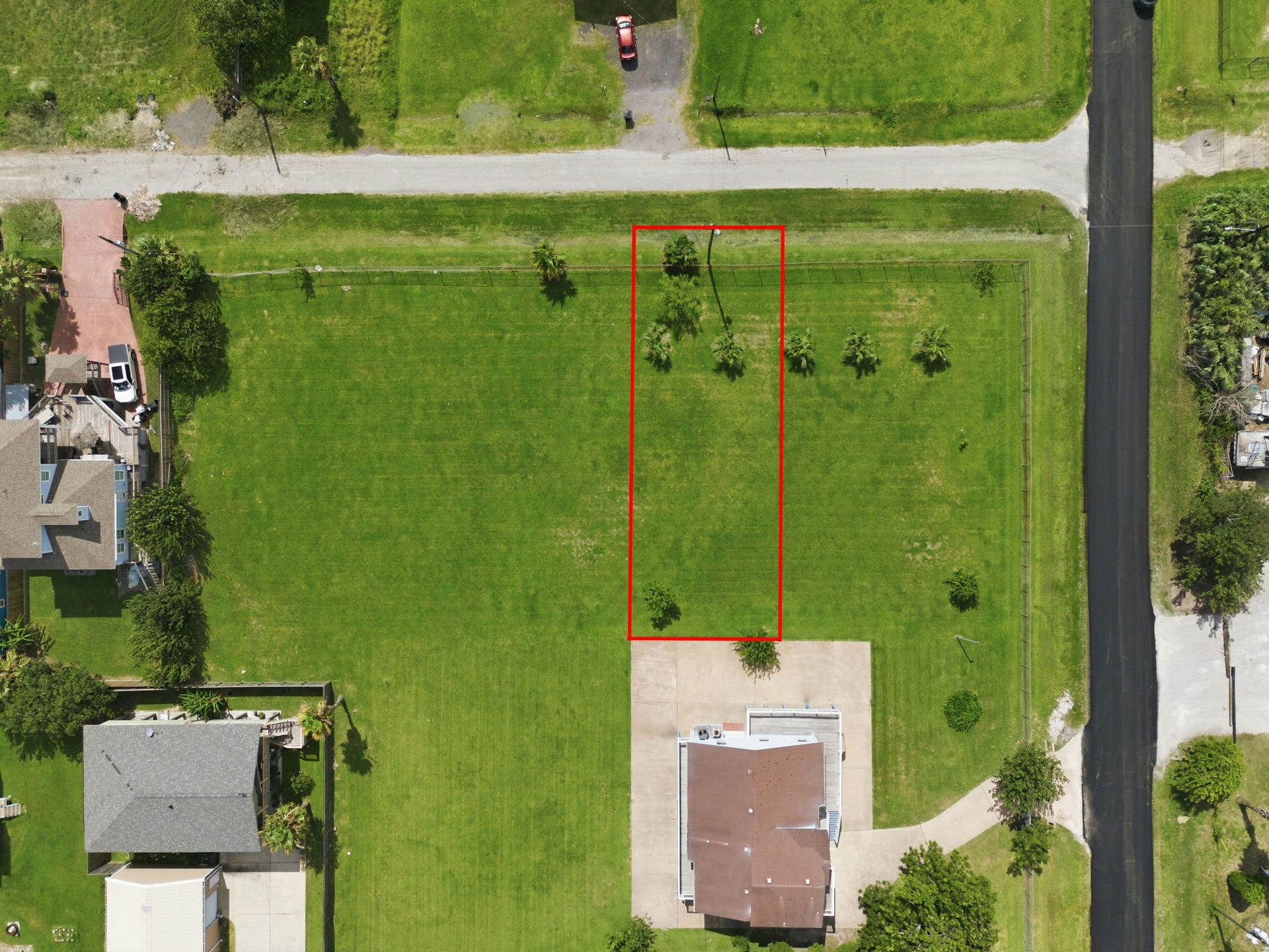 0 21st, San Leon, TX 77573 Boundary lines are approximate. Please refer to survey.