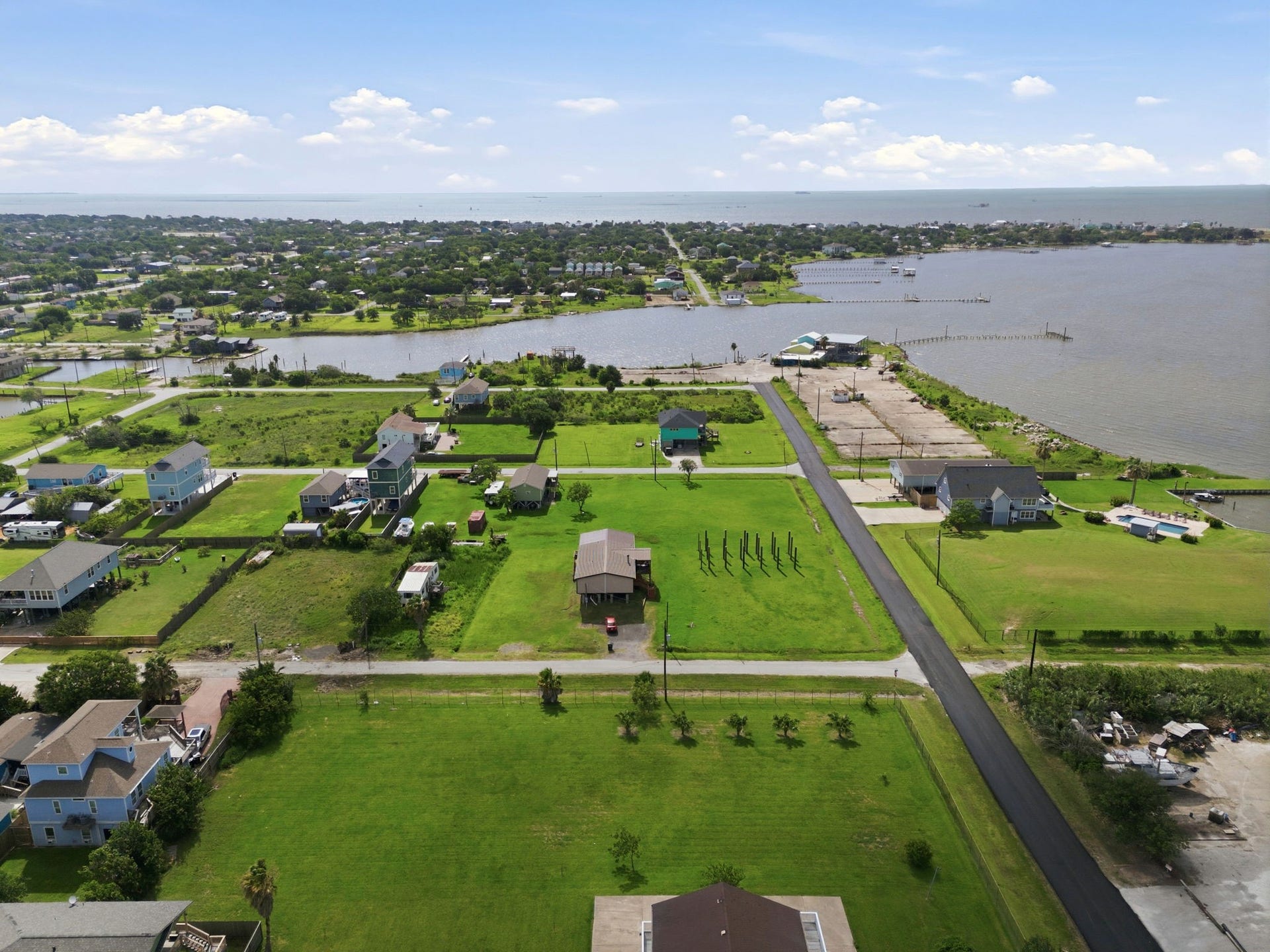 0 21st, San Leon, TX 77573 0 21st, San Leon, TX 77573