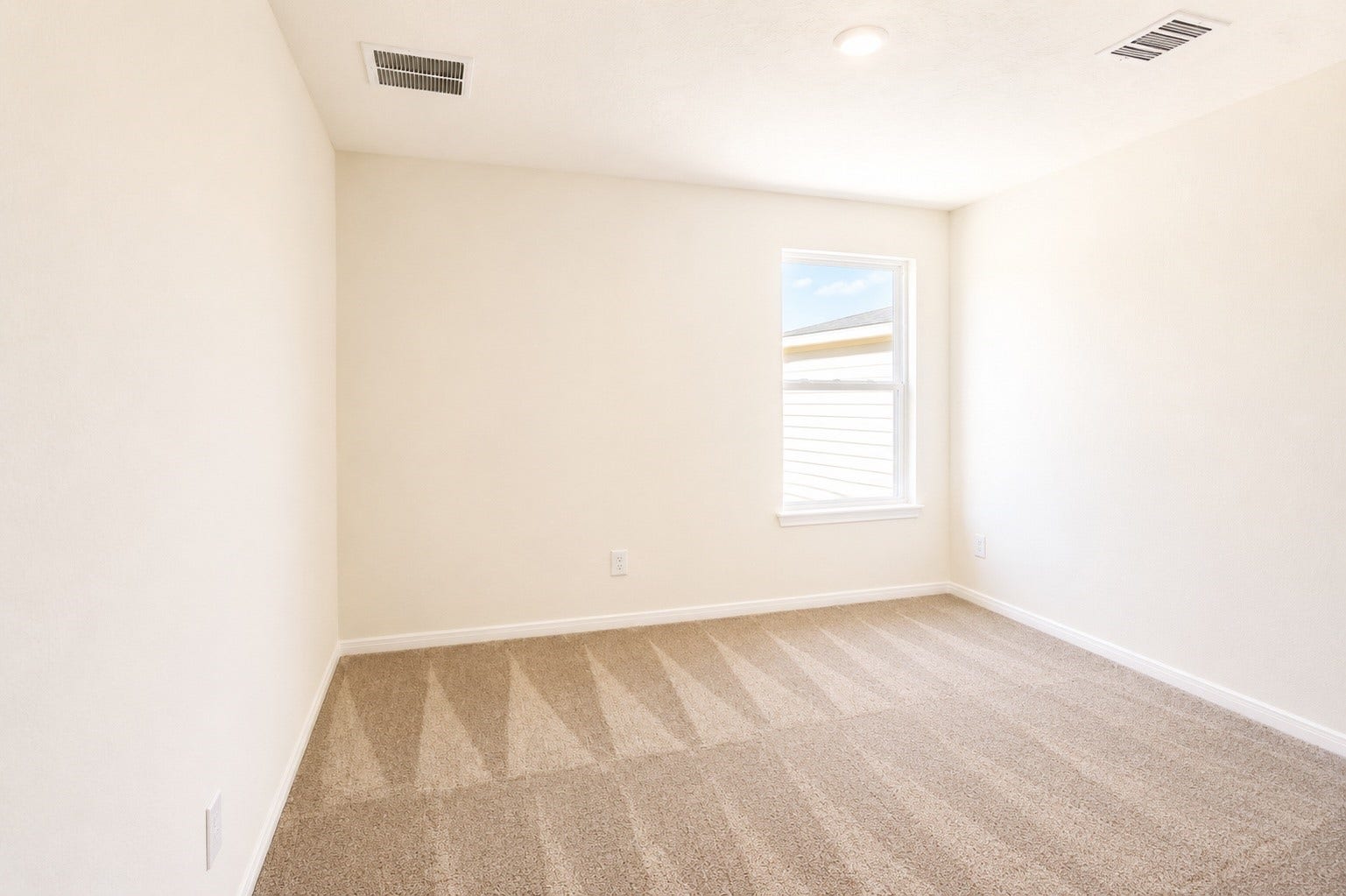22554 Pinecone Forest Lane, Tomball, TX 77377 Third Bedroom Blinds will be added