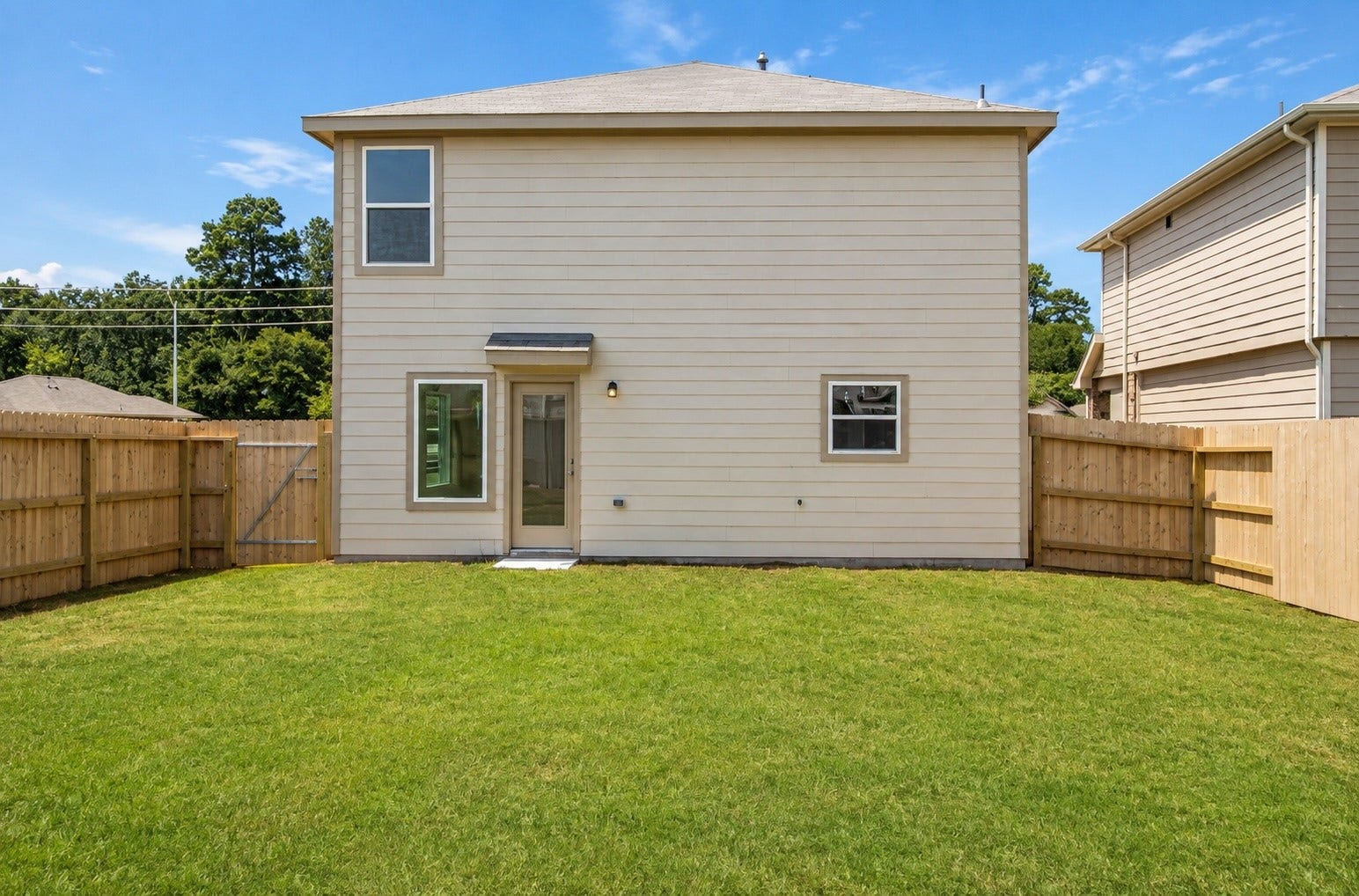 22554 Pinecone Forest Lane, Tomball, TX 77377 22554 Pinecone Forest Lane, Tomball, TX 77377