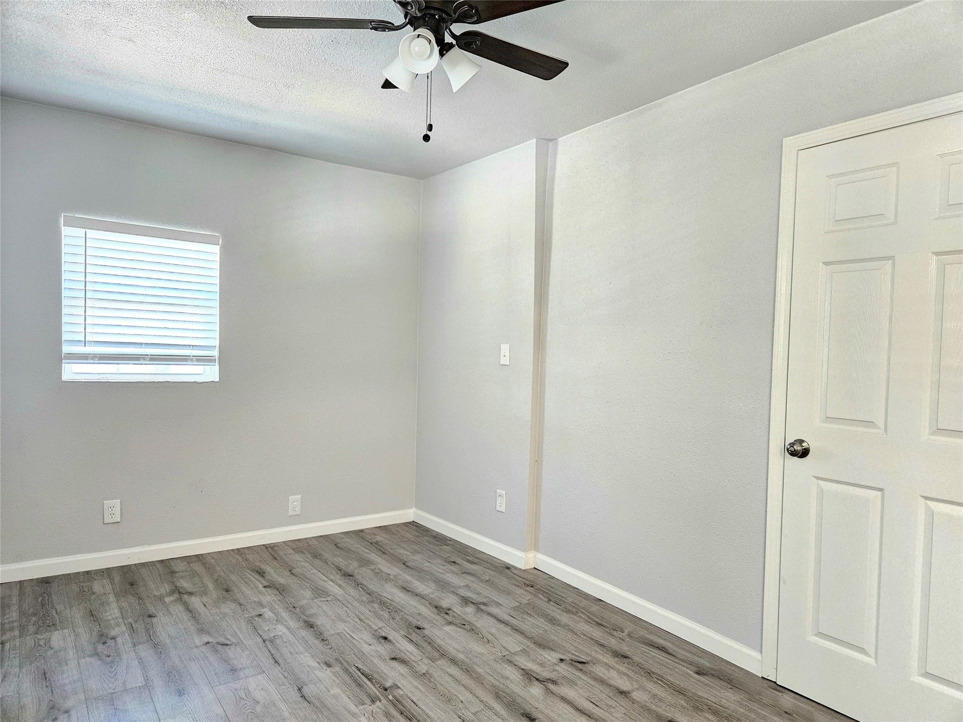 4419 W Bayshore Drive, #3, Bacliff, TX 77518 4419 W Bayshore Drive, #3, Bacliff, TX 77518