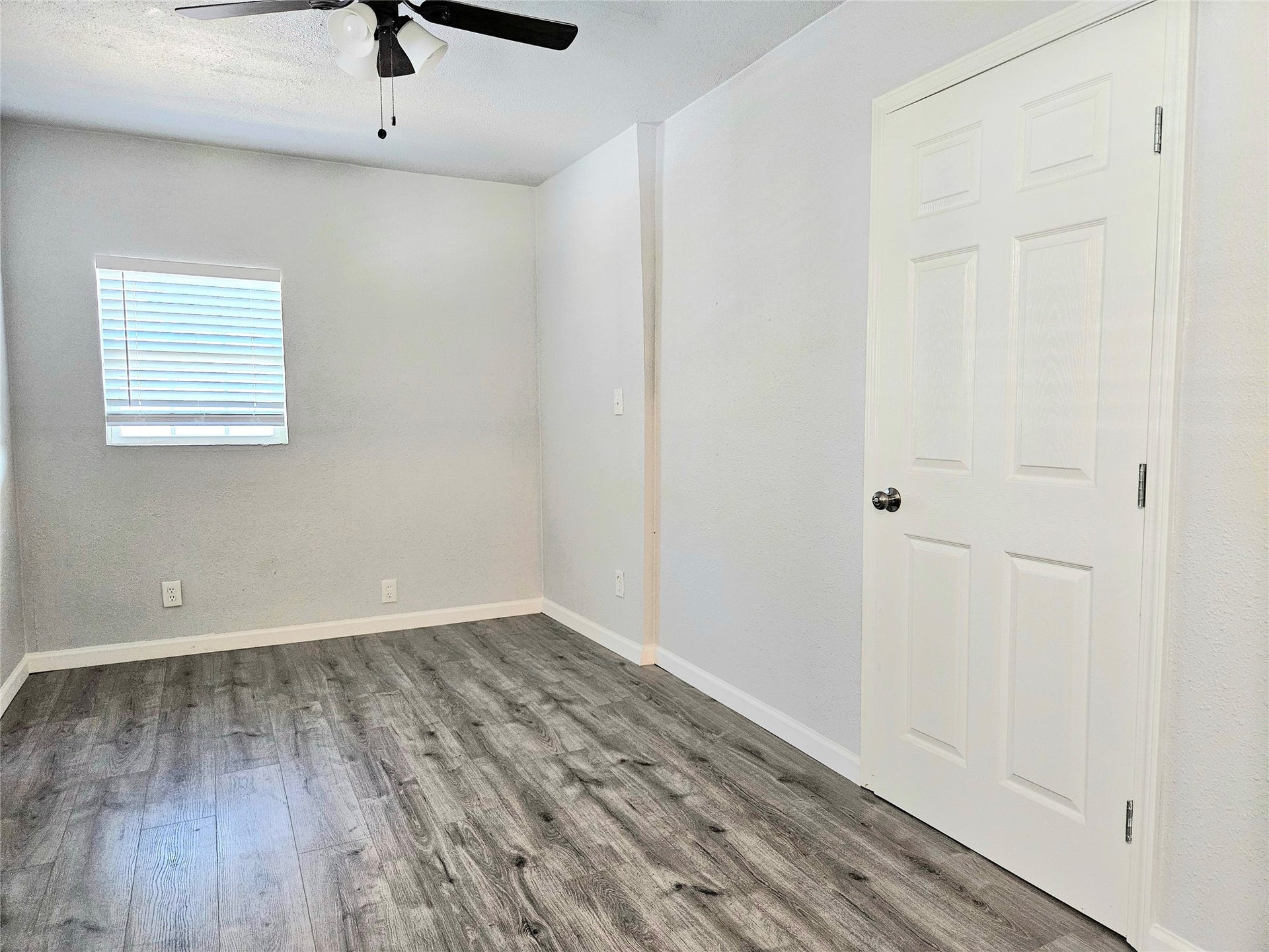4419 W Bayshore Drive, #3, Bacliff, TX 77518 4419 W Bayshore Drive, #3, Bacliff, TX 77518