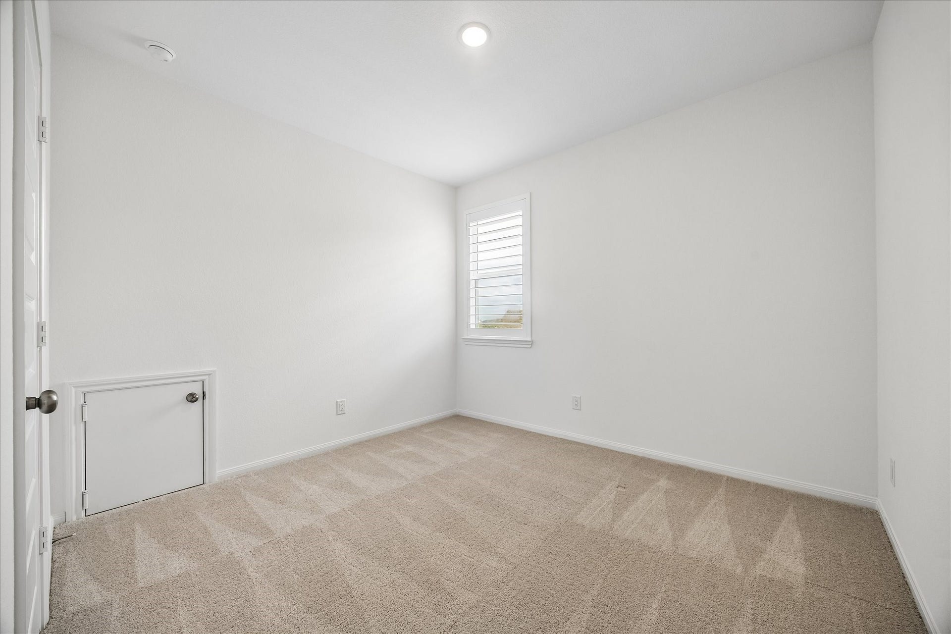 Fourth bedroom
