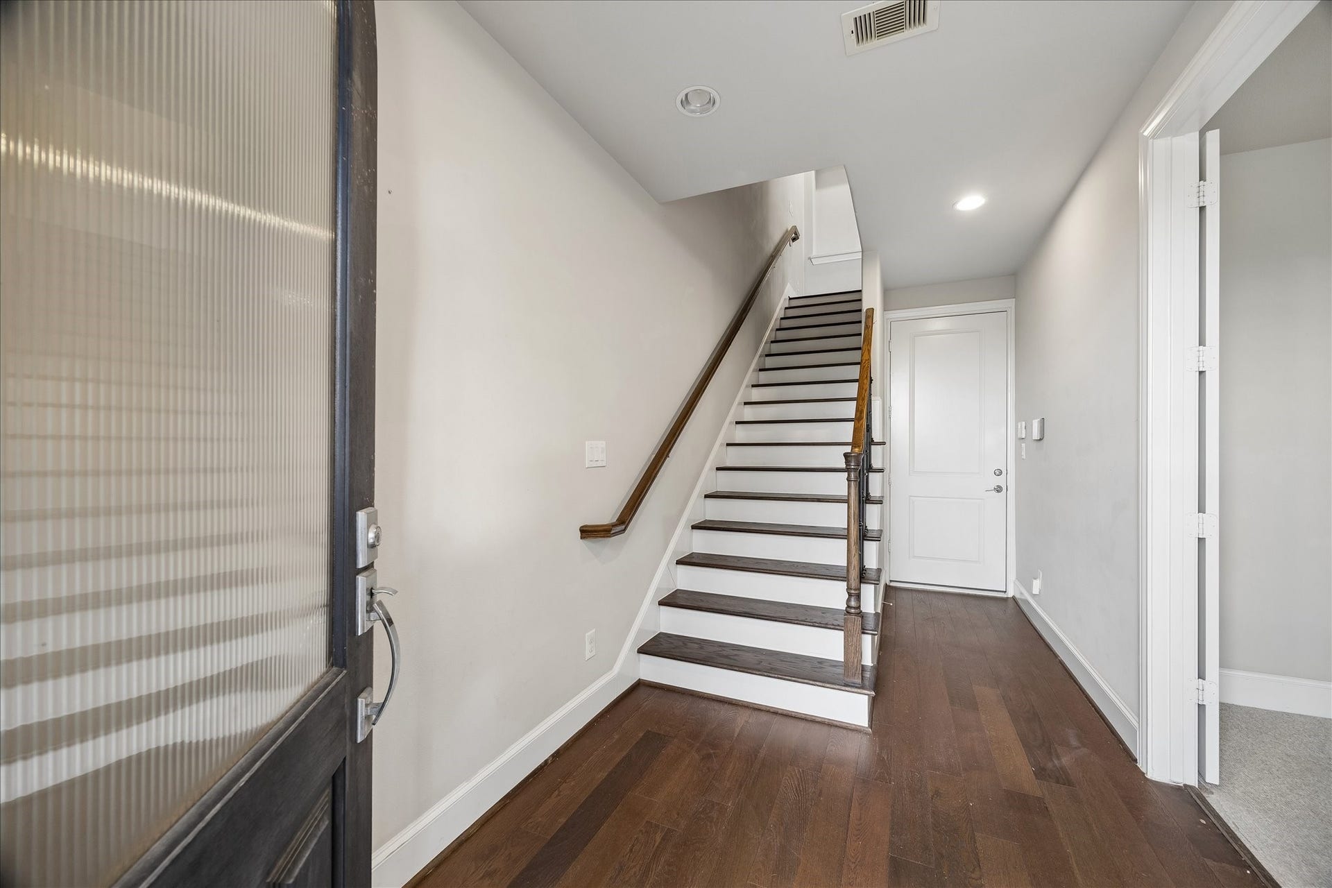9664 Knight Road, Houston, TX 77045 Downstairs on the first floor is a private bedroom which makes the perfect guest room or home office, complete with an ensuite full bathroom.