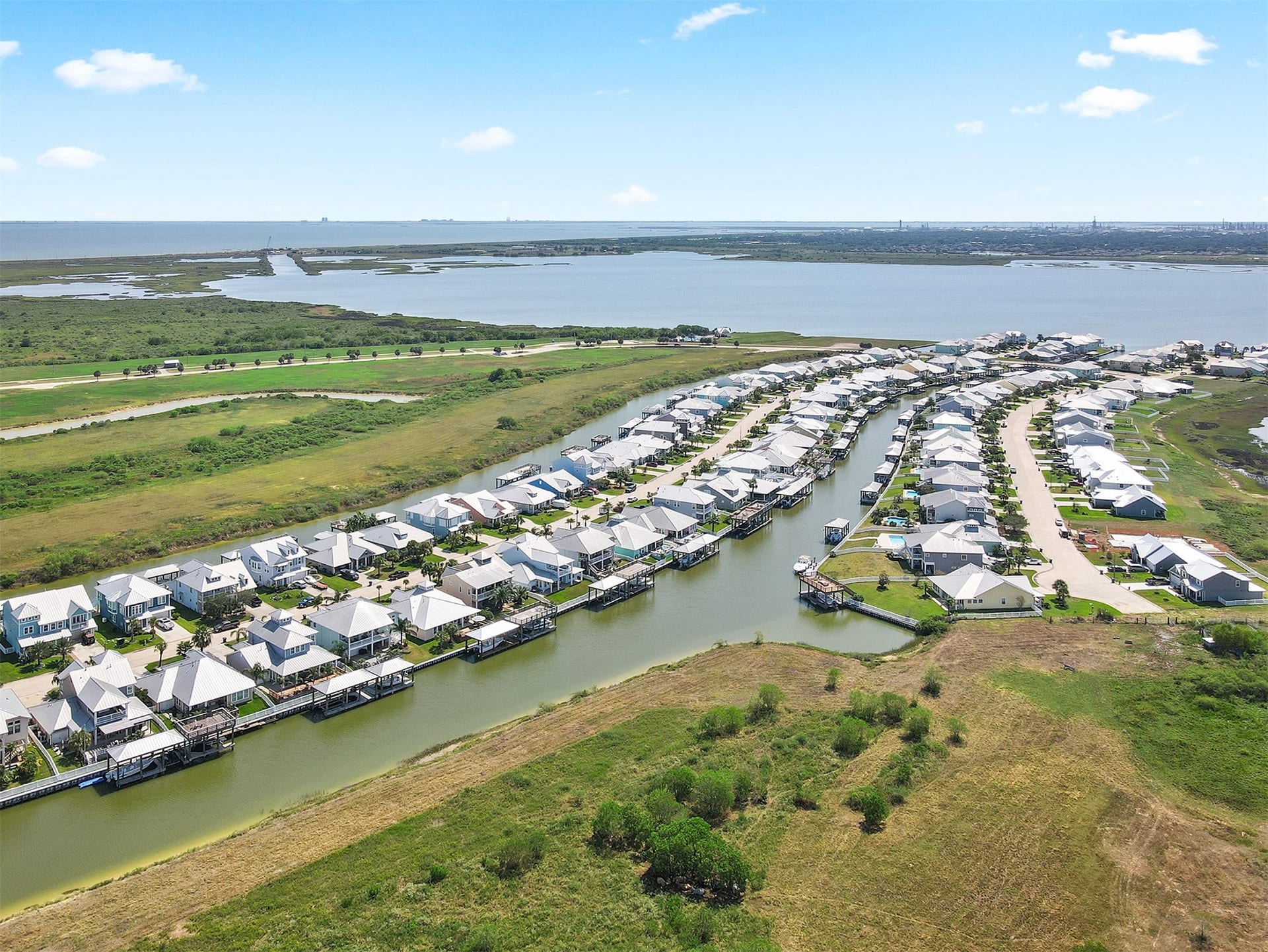 5418 Brigantine Cay Court, Texas City, TX 77590 Aerial view.