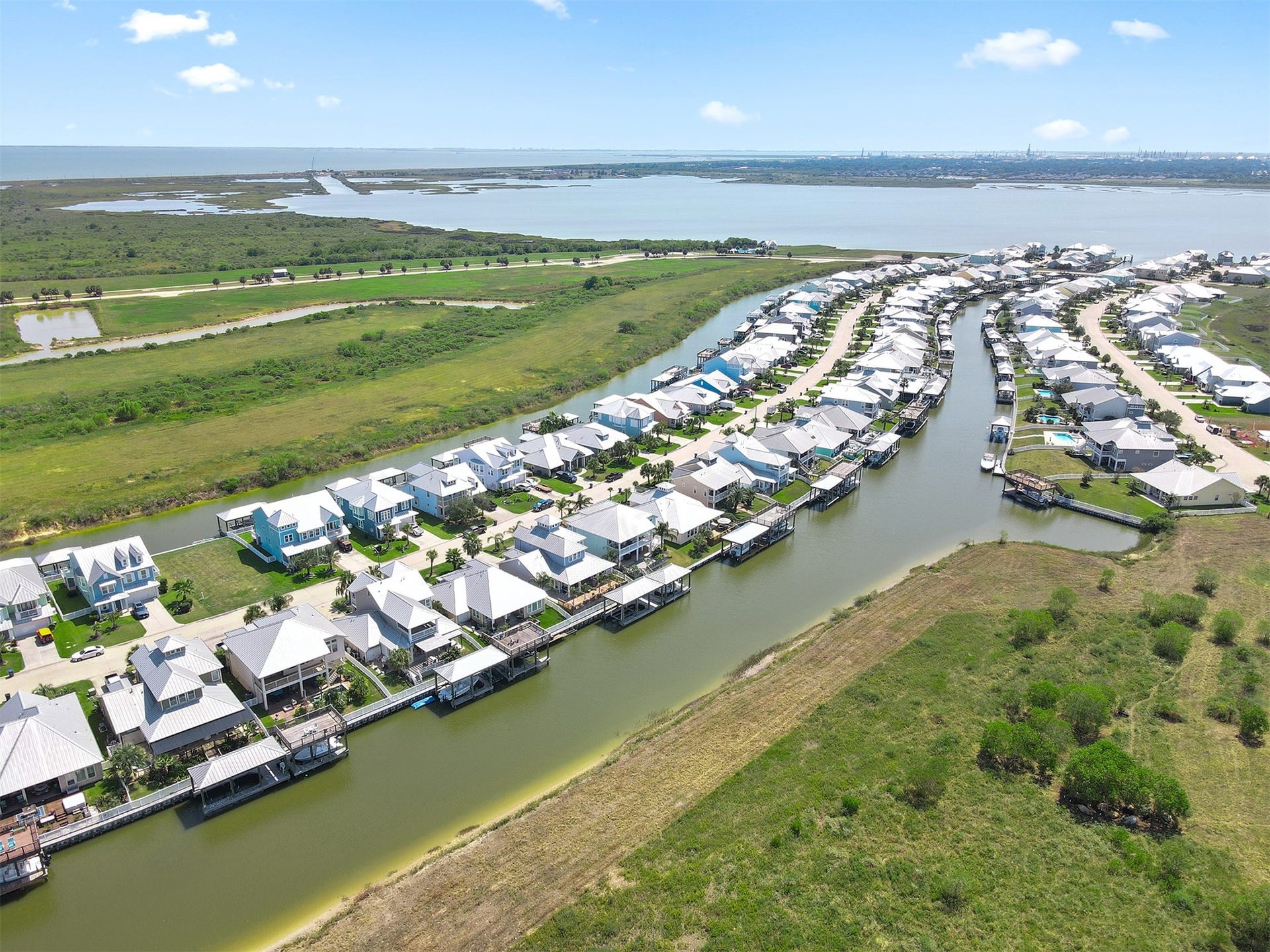 5418 Brigantine Cay Court, Texas City, TX 77590 Aerial view.