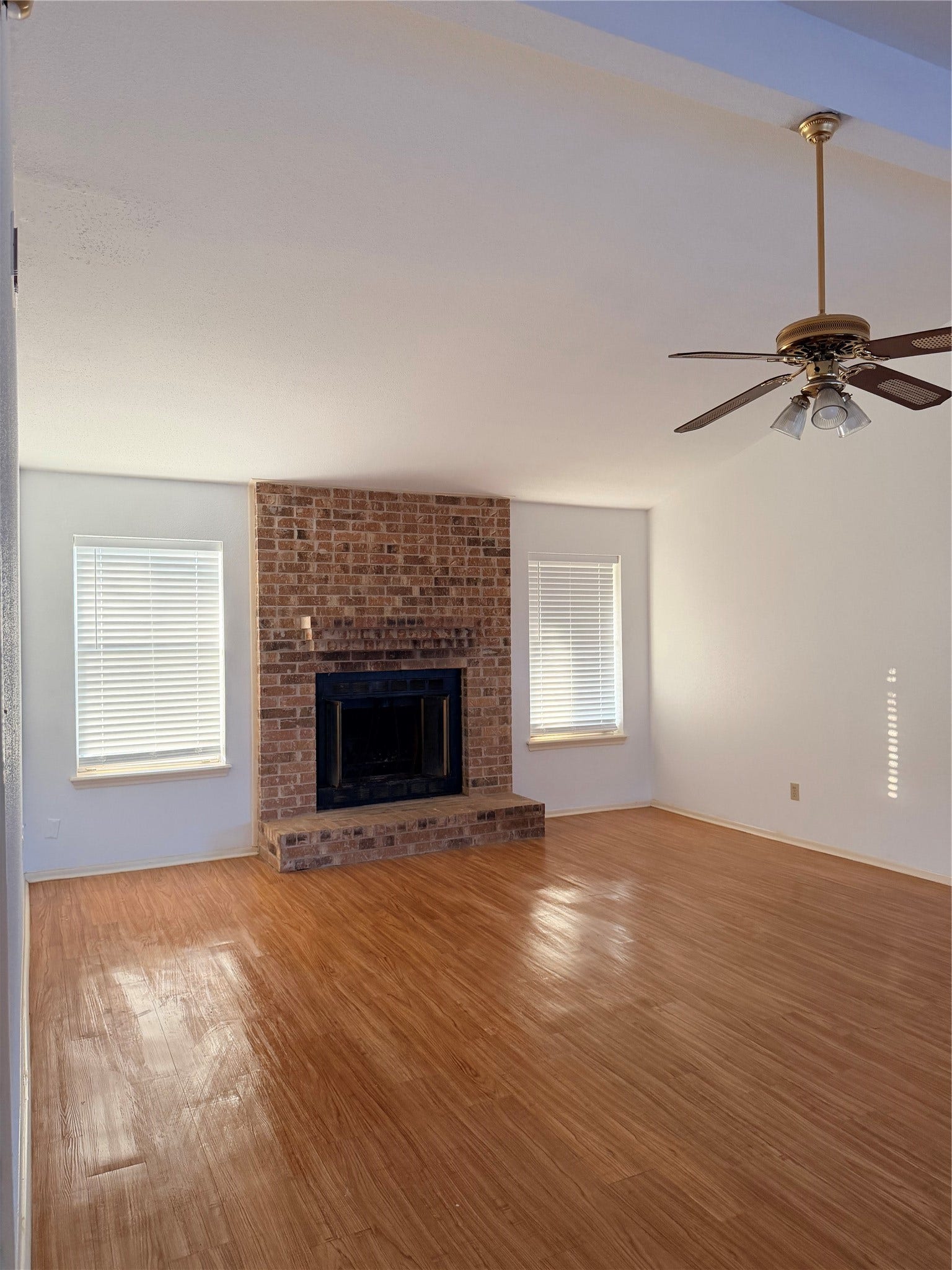 34753 FM1736, #1, Hempstead, TX 77445 Living room