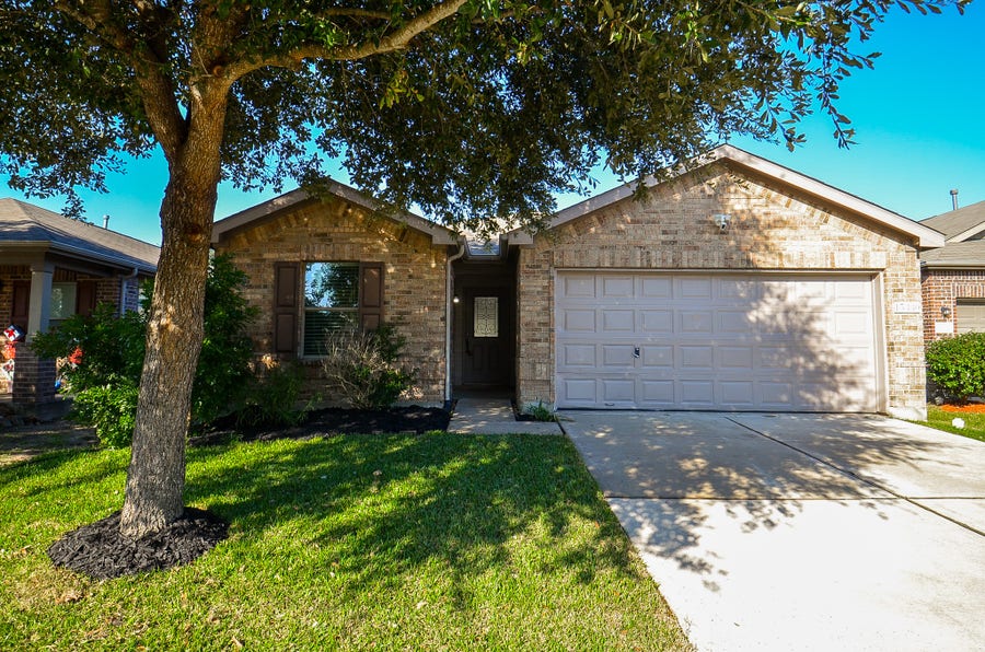 Property photo for 15330 Keystone Bend Lane, Cypress, TX