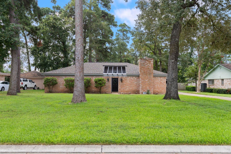 Property photo for 623 Hickory Ridge Drive, Shenandoah, TX