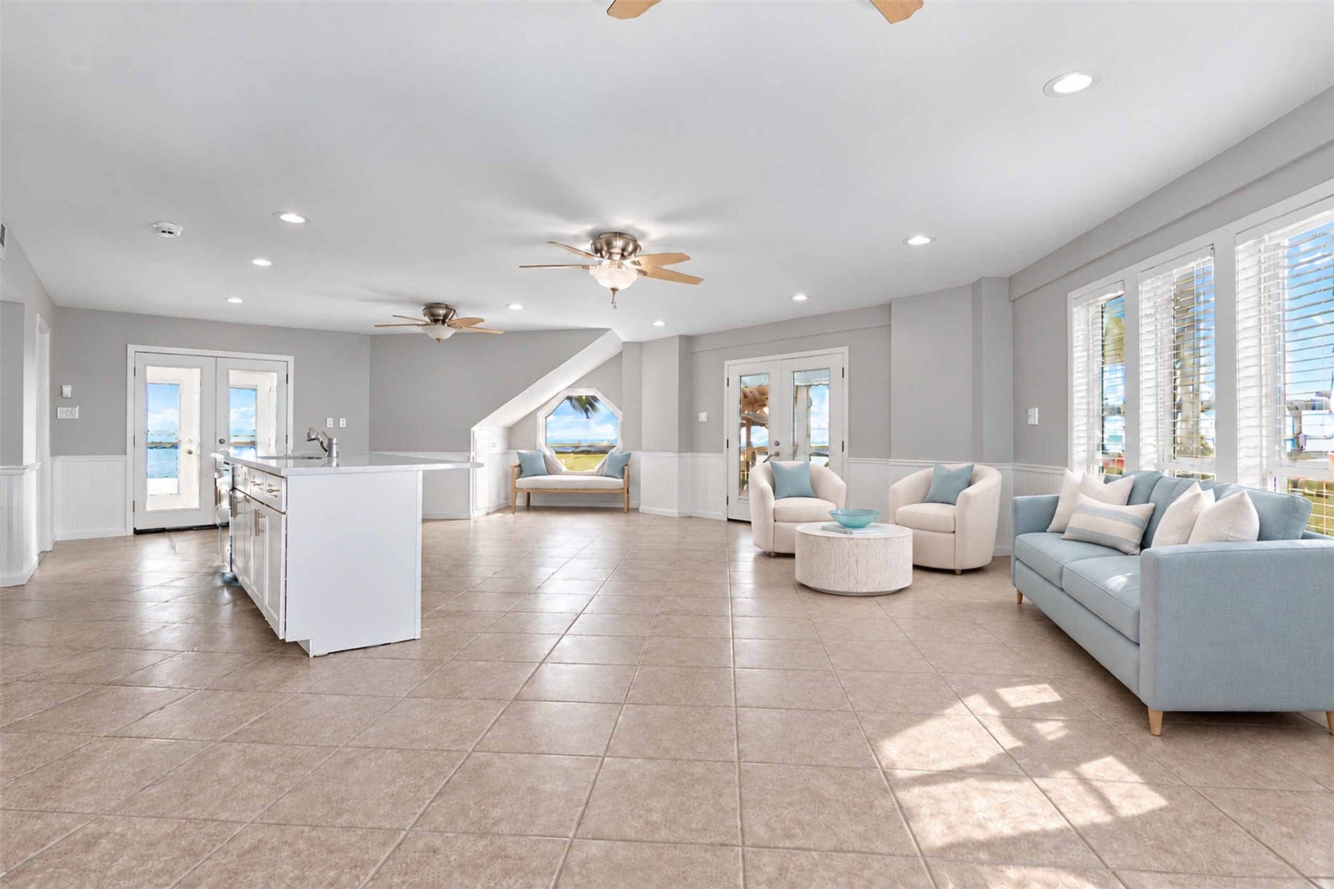 1318 Blue Heron Street, Bayou Vista, TX 77563 Beautiful quartz countertops and amazing views. 2 French doors.