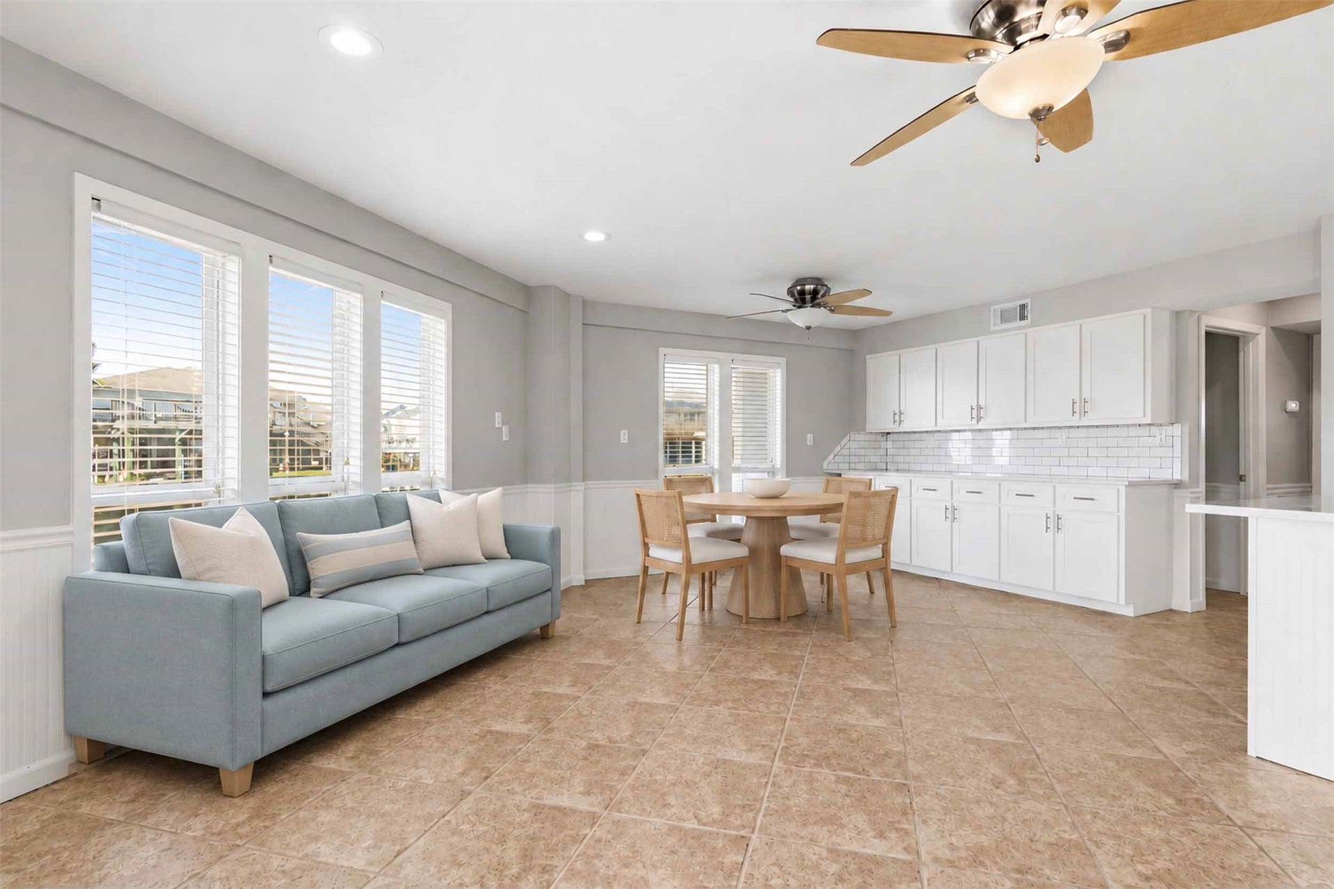 1318 Blue Heron Street, Bayou Vista, TX 77563 Lovely tile floors and Gorgeous cabinets.