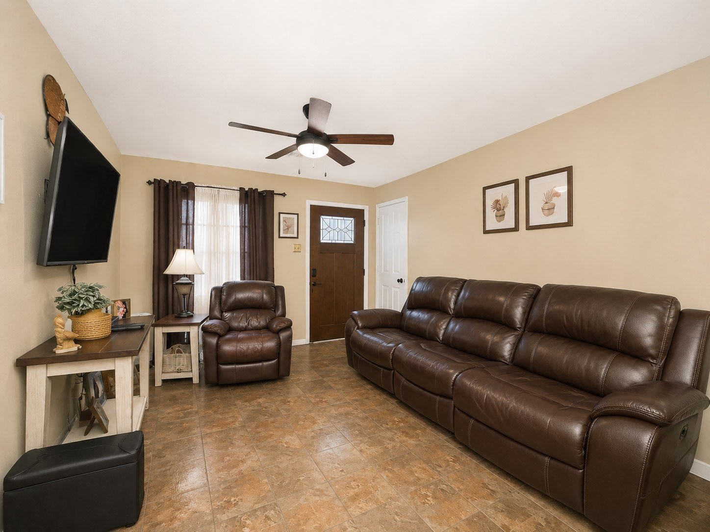201 W 5th Street, Deer Park, TX 77536 Living Room; left side of the house;
right door on the photo connect to garage