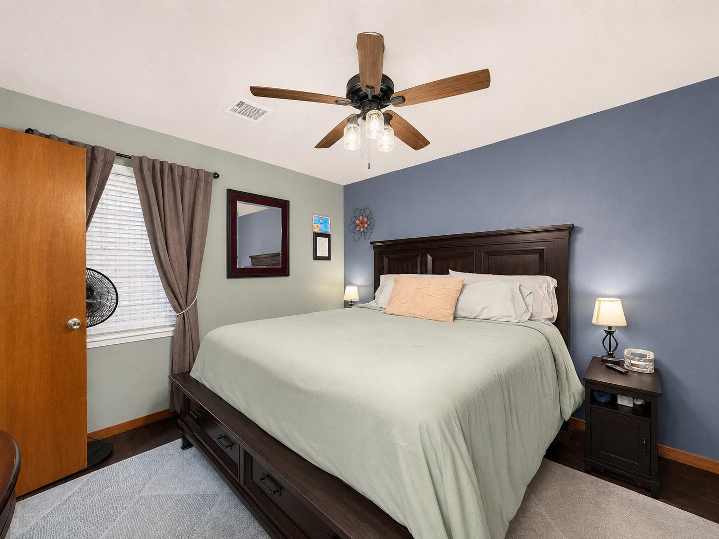 201 W 5th Street, Deer Park, TX 77536 Bedroom