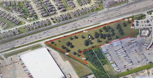 Property photo for 1810 E IH 10, Baytown, TX