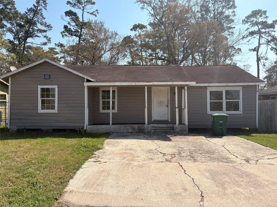 Property photo for 9422 Crestview Drive, Houston, TX